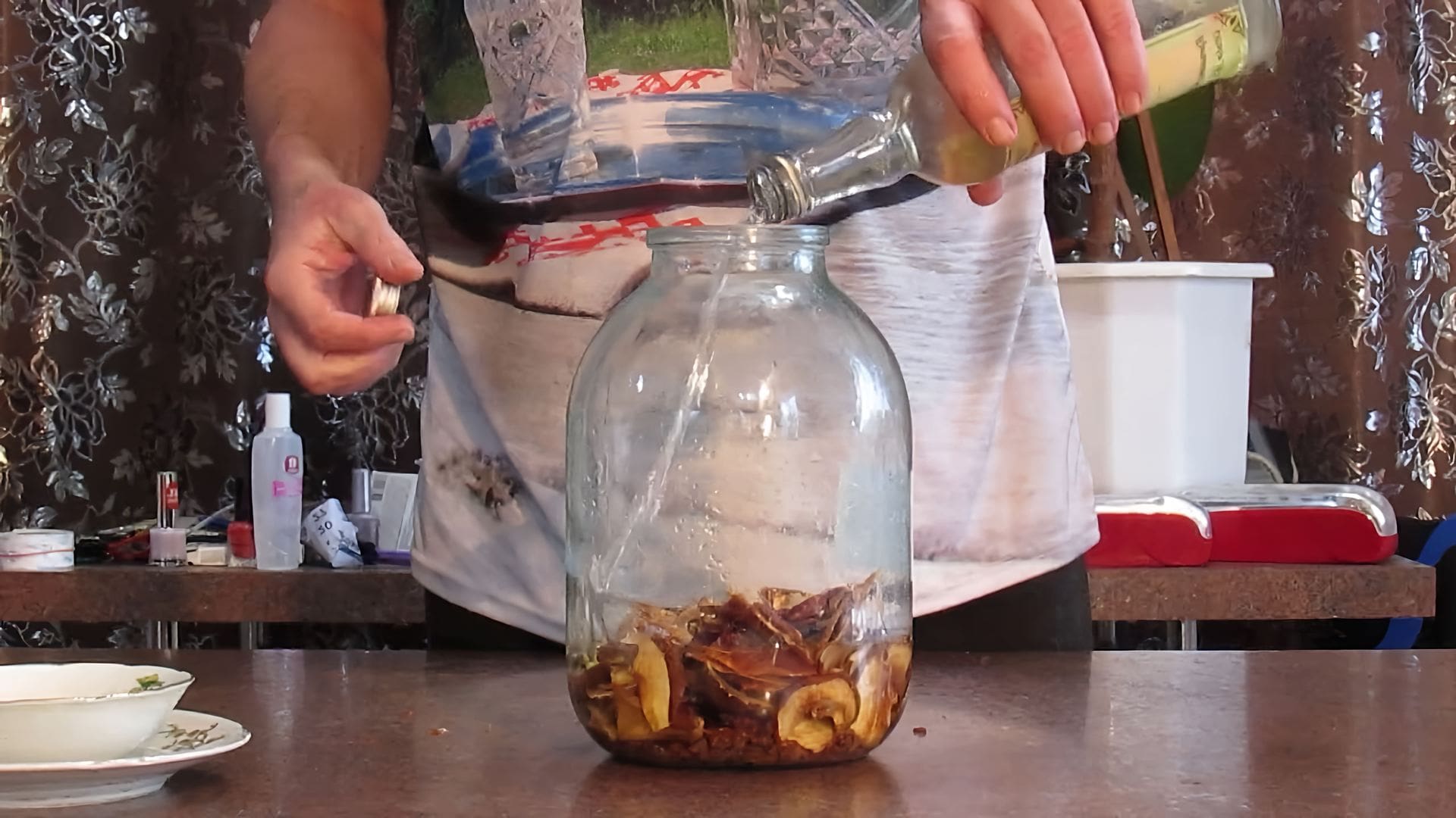 Настойки для самогона отзывы. Настойка на орешках. Наборы для настоек виски. Набор для настойки самогона. Настойка.