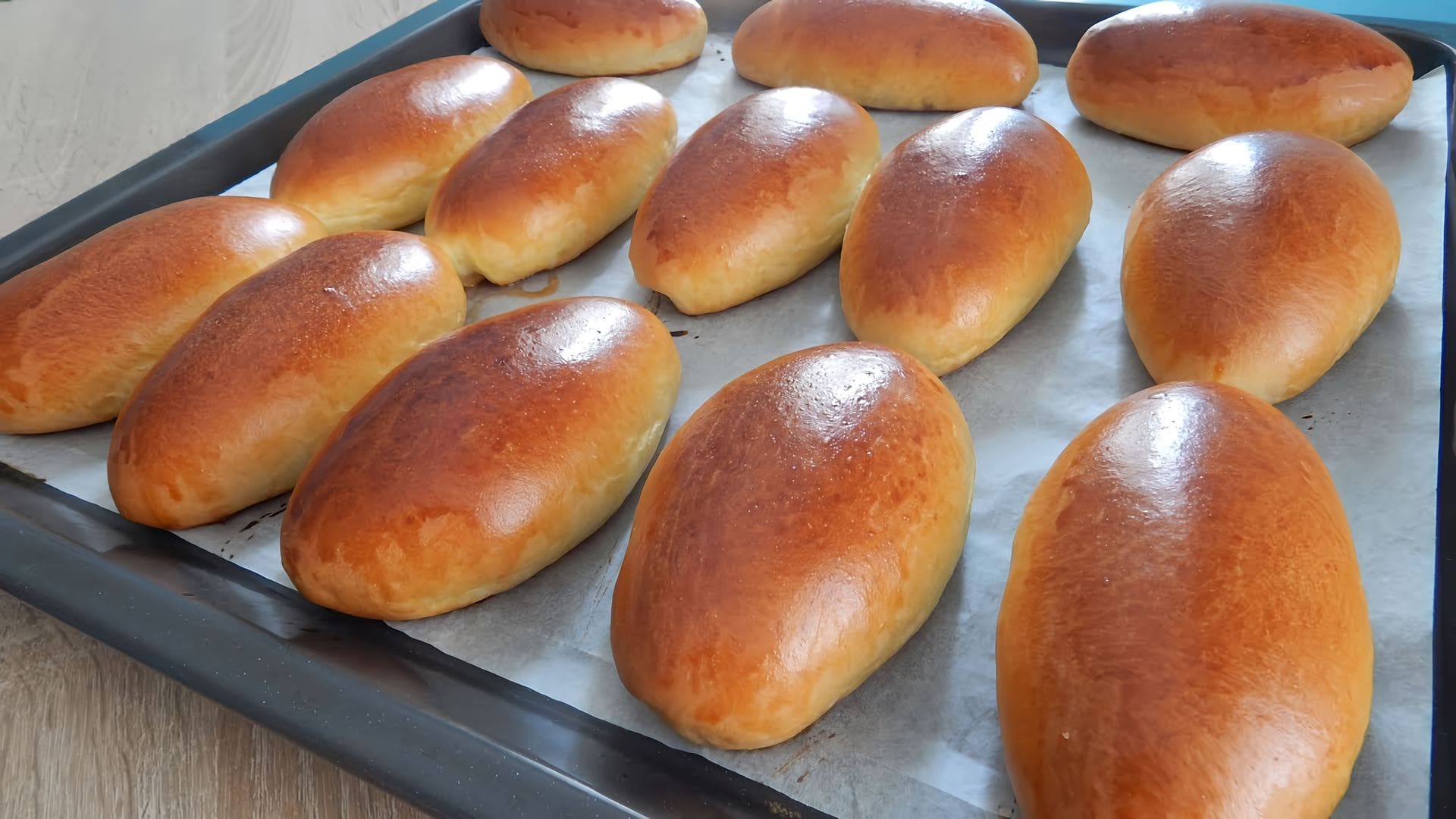 Духовые пирожки с яблоками