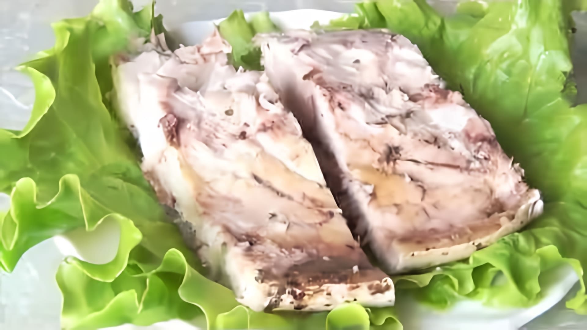 В этом видео демонстрируется рецепт приготовления рыбы лакедра, также известной как желтохвост