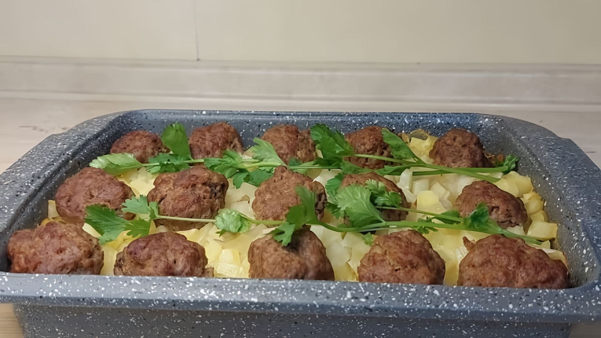 Үлкен өлшемді қызбен жыныстық қатынас