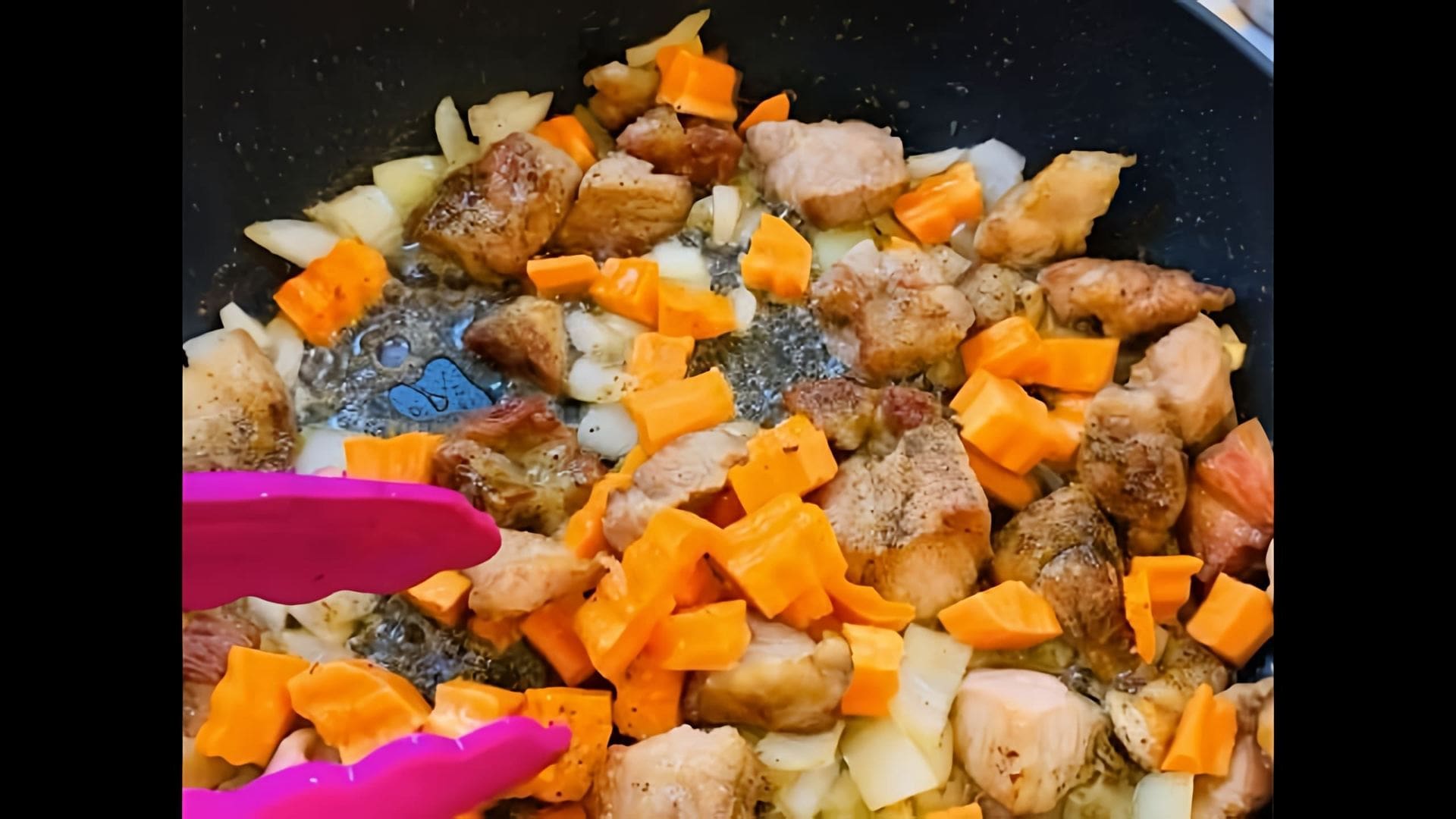 В этом видео-ролике показан процесс приготовления вкусного и полезного блюда - жаркого с картофелем и стручковой фасолью