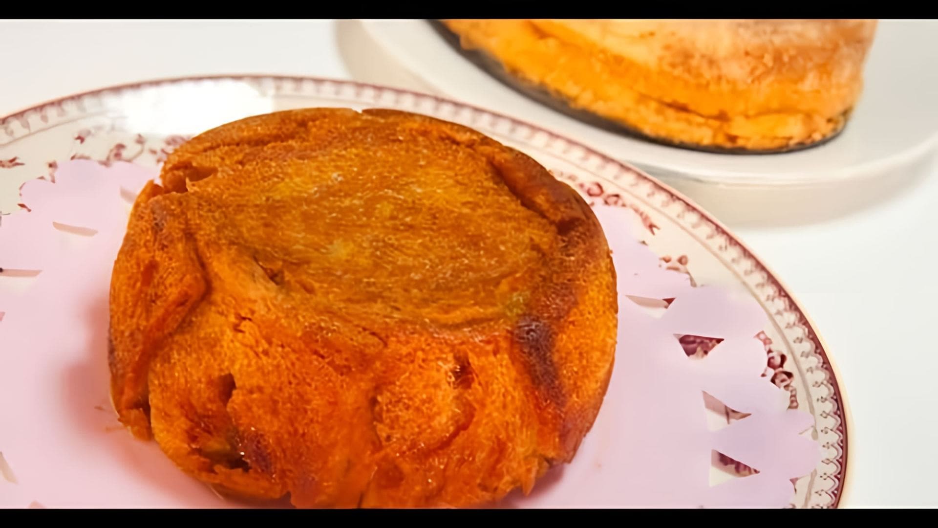 Шарлотка с яблоками от лазерсона. Королевская шарлотка. Шарлотка лазерсон. Шарлотка картинки. Шарлотка с апельсиновой цедрой.