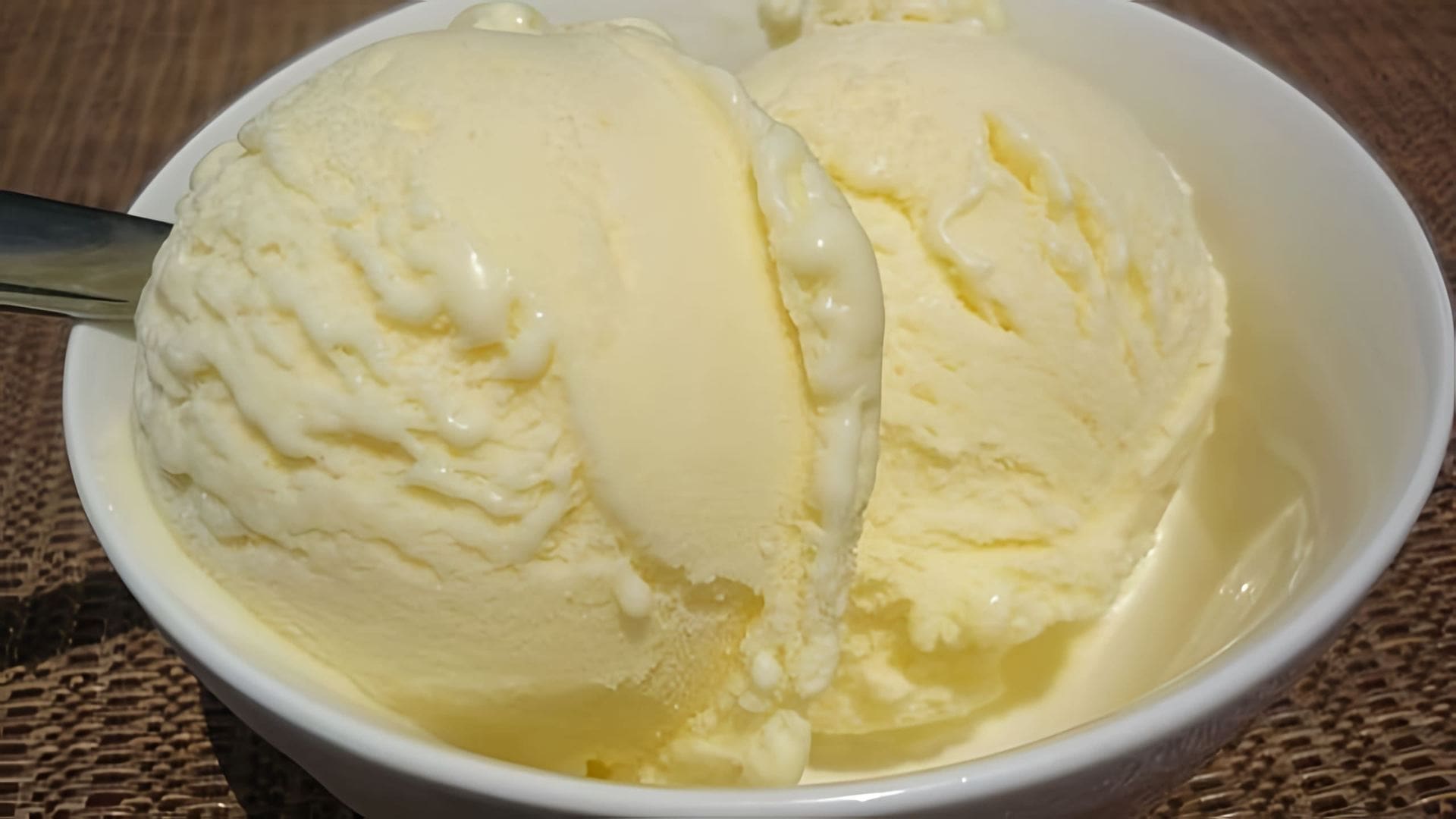 В этом видео я покажу, как приготовить сливочное мороженое дома