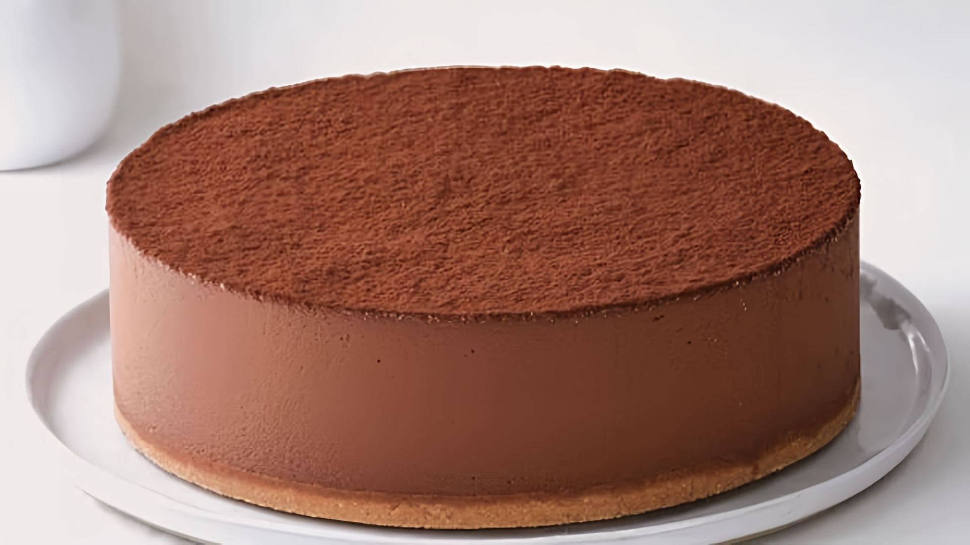 Торт "Трюфель" - это вкусный и ароматный десерт, который можно приготовить в домашних условиях