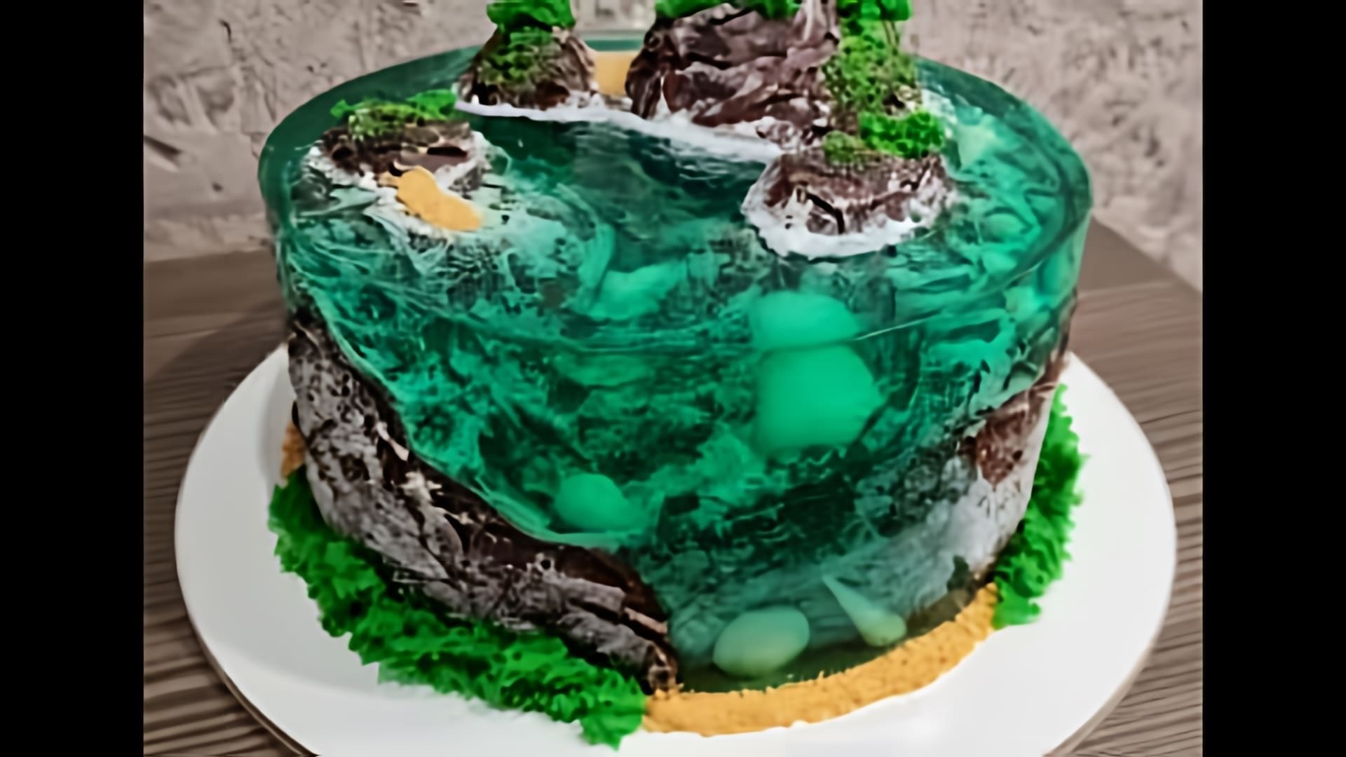 В этом видео демонстрируется рецепт приготовления торта "Торт Остров"