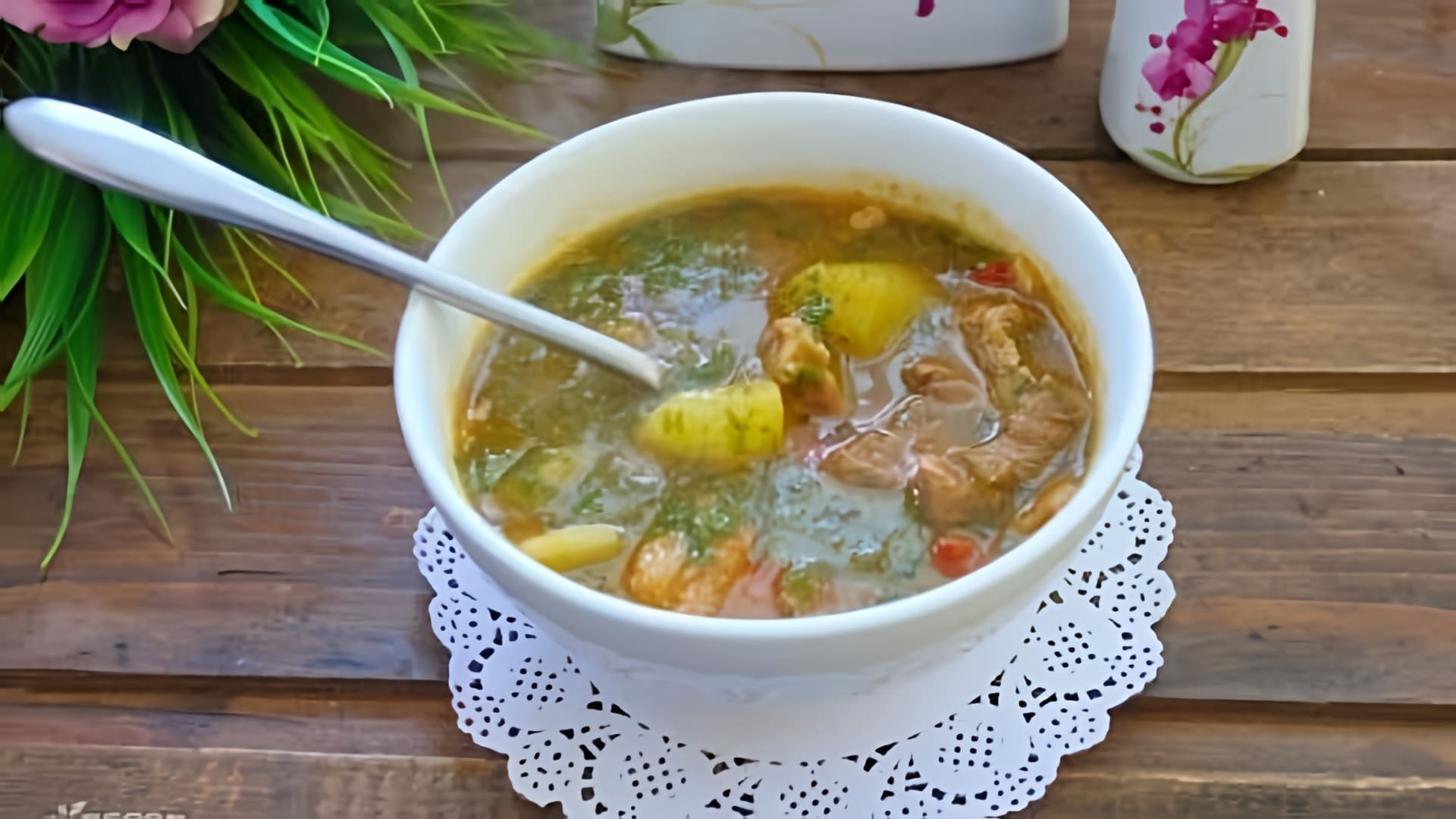 В этом видео представлен пошаговый рецепт приготовления цыганского острого супа