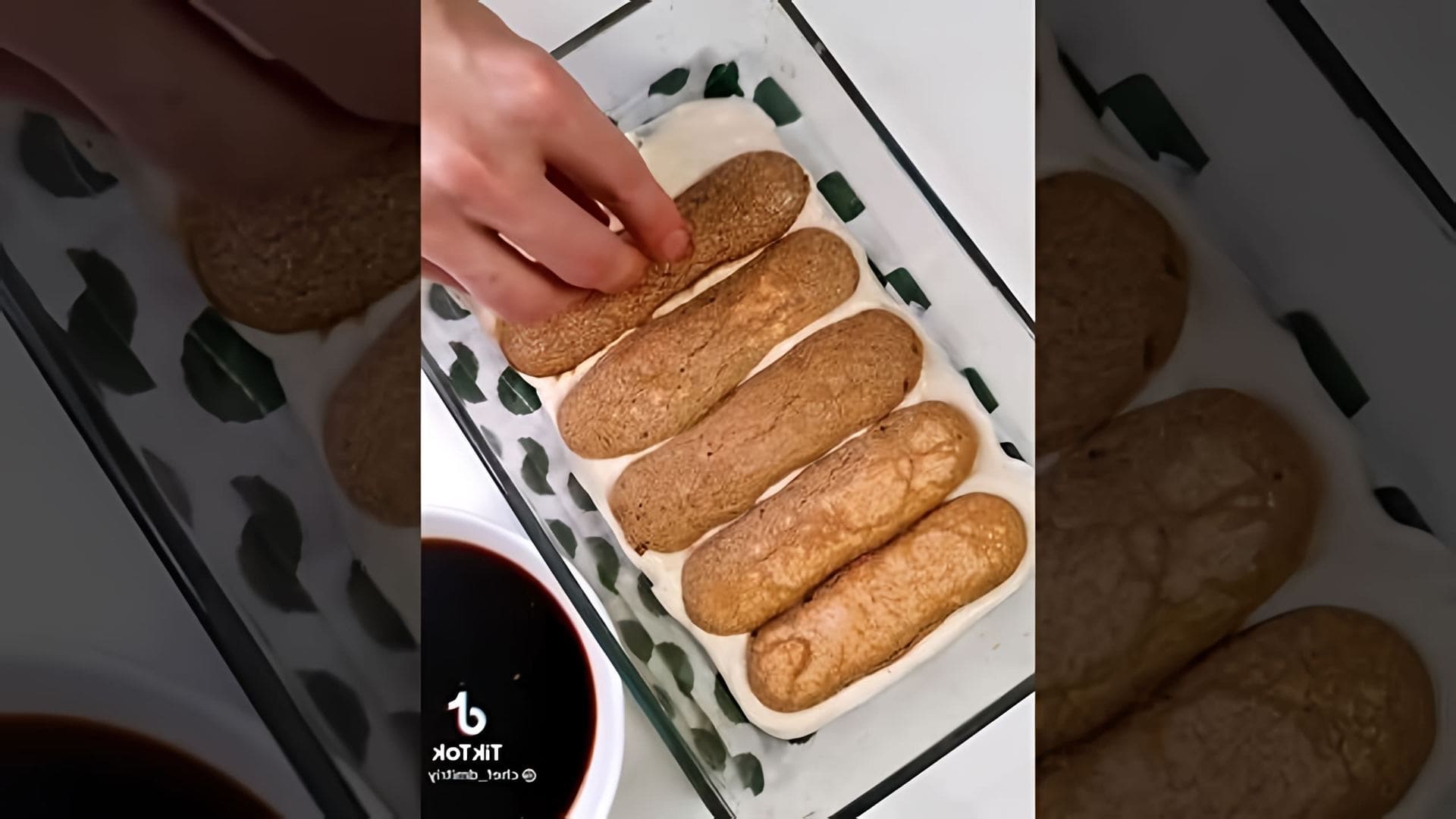 В этом видео демонстрируется рецепт приготовления вкуснейшего тирамису