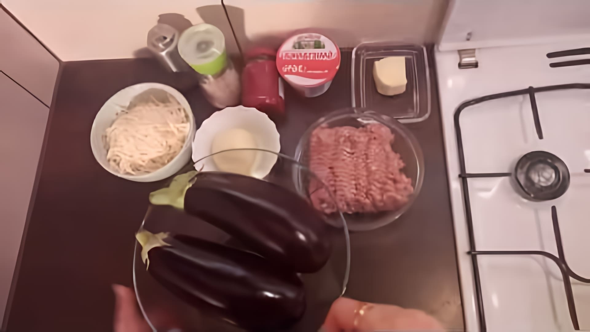 В этом видео-ролике вы увидите, как приготовить вкусное и полезное блюдо - мусаку из баклажанов/кето запеканку с фаршем и баклажанами