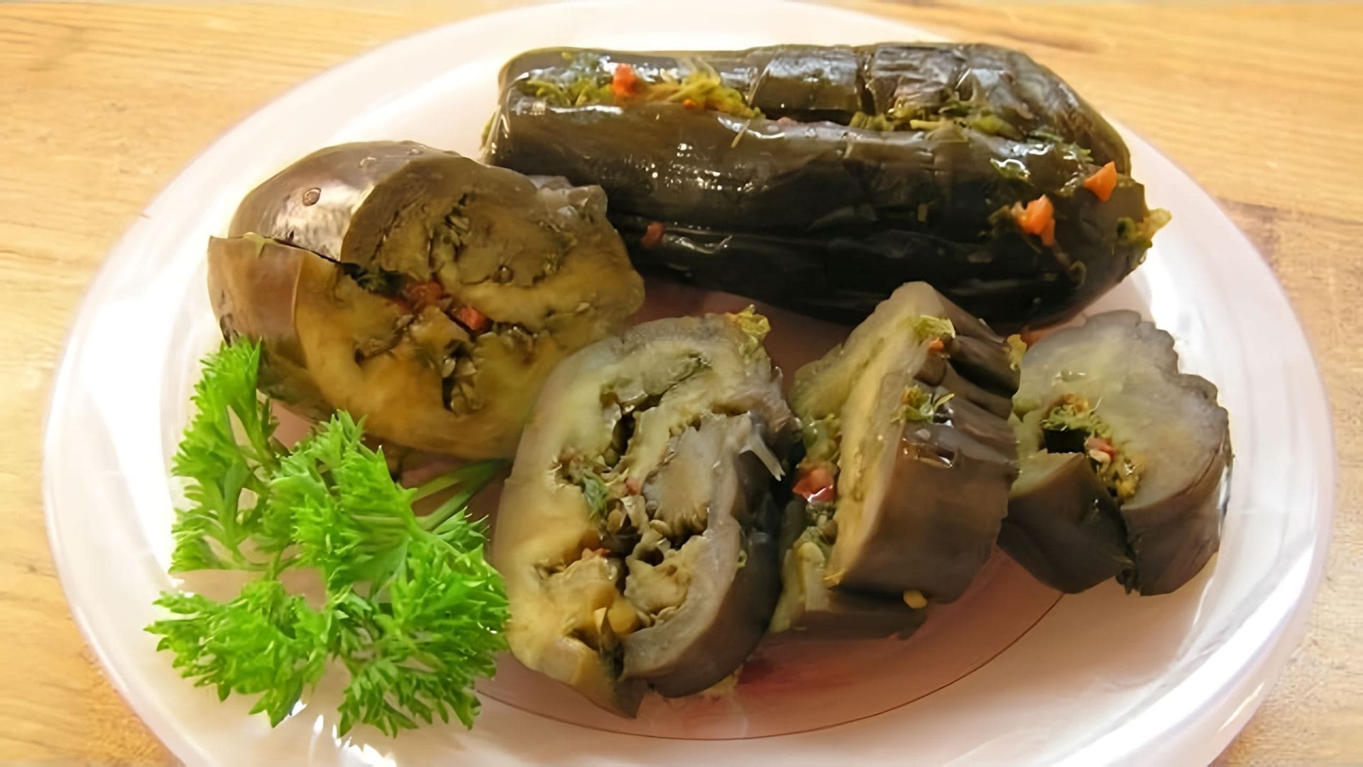 Фаршированные баклажаны на зиму с морковкой и чесноком