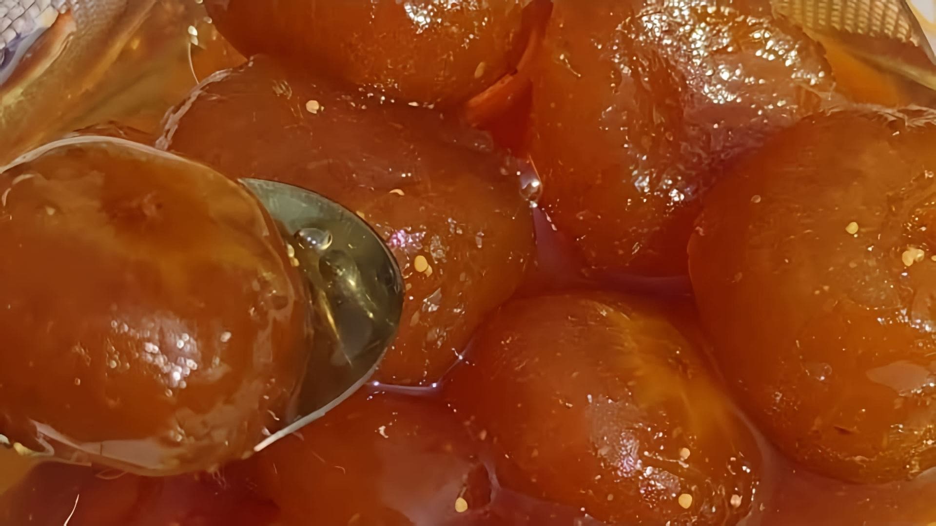 В этом видео-ролике будет показан правильный рецепт приготовления варенья из инжира