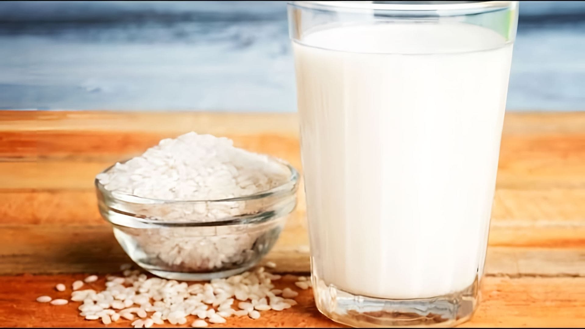 В этом видео-ролике рассказывается о простом и доступном рецепте рисового молока, который можно приготовить в домашних условиях