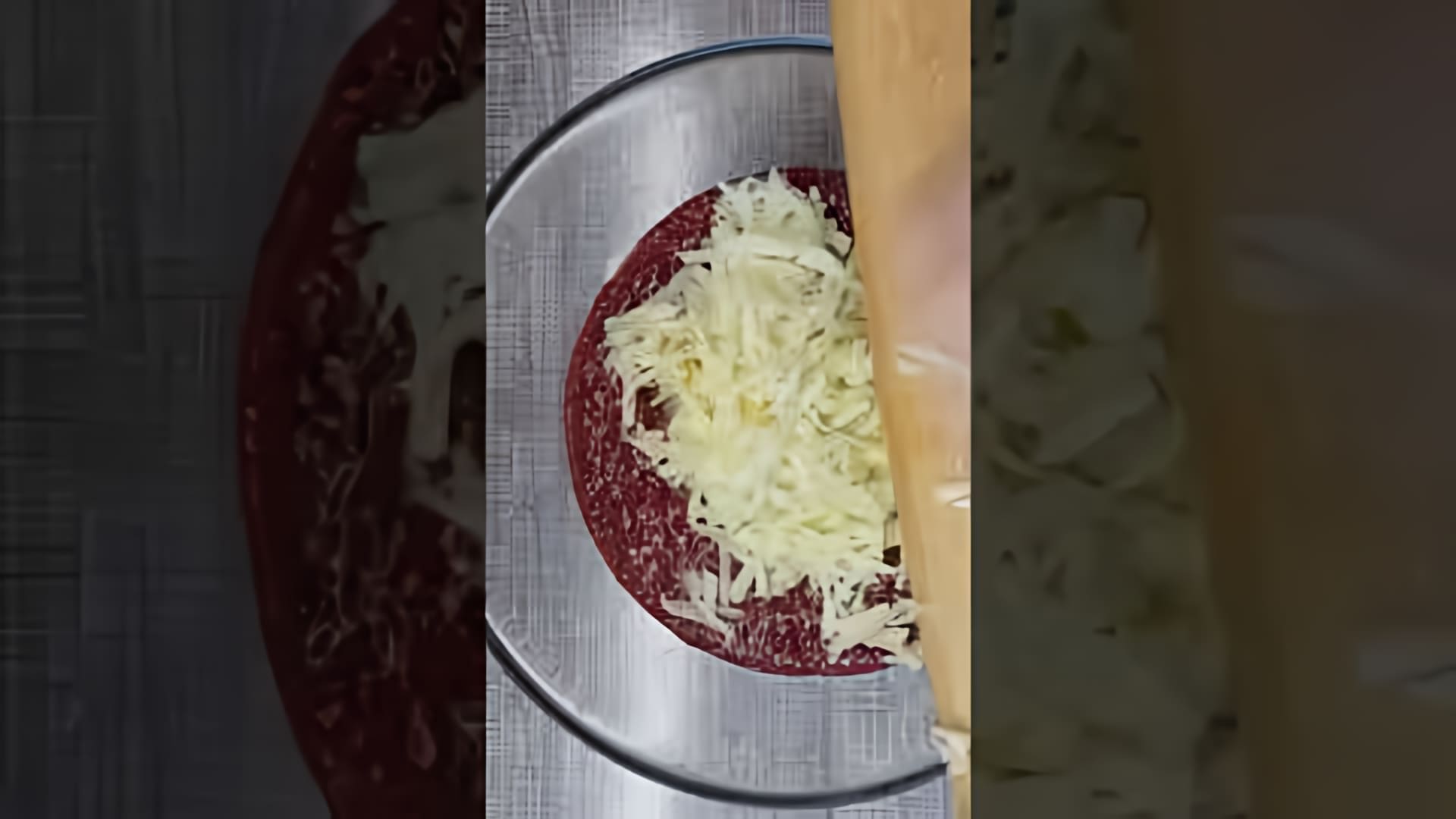 В этом видео-ролике показан процесс приготовления нежных печёночных котлет, которые можно подавать как на обед, так и на ужин