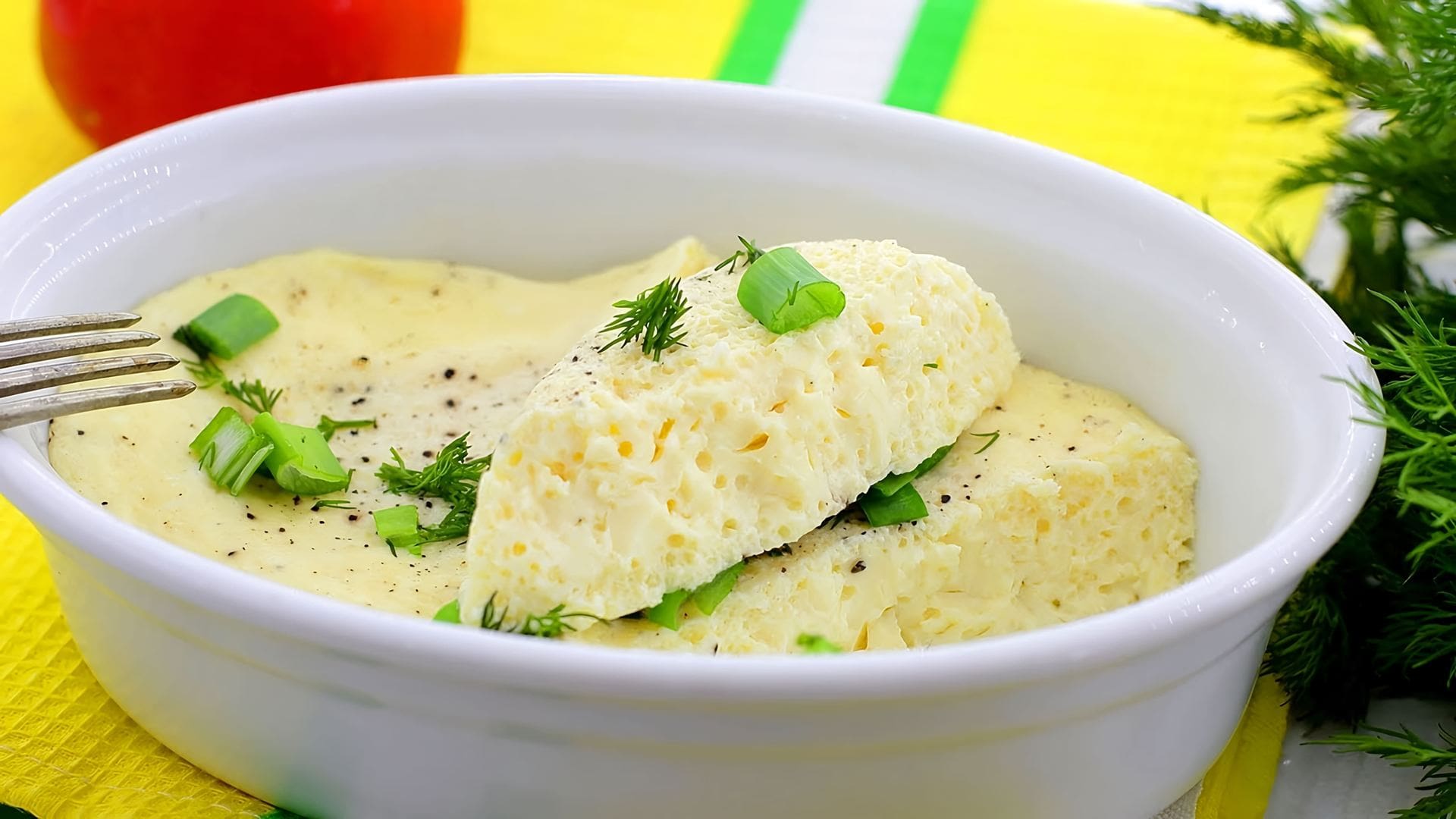 Омлет в мультиварке фото. Белковый омлет в мультиварке редмонд. Как приготовить омлет на пару в мультиварке. Форма для омлета на пару. Паровой омлет в мультиварке.