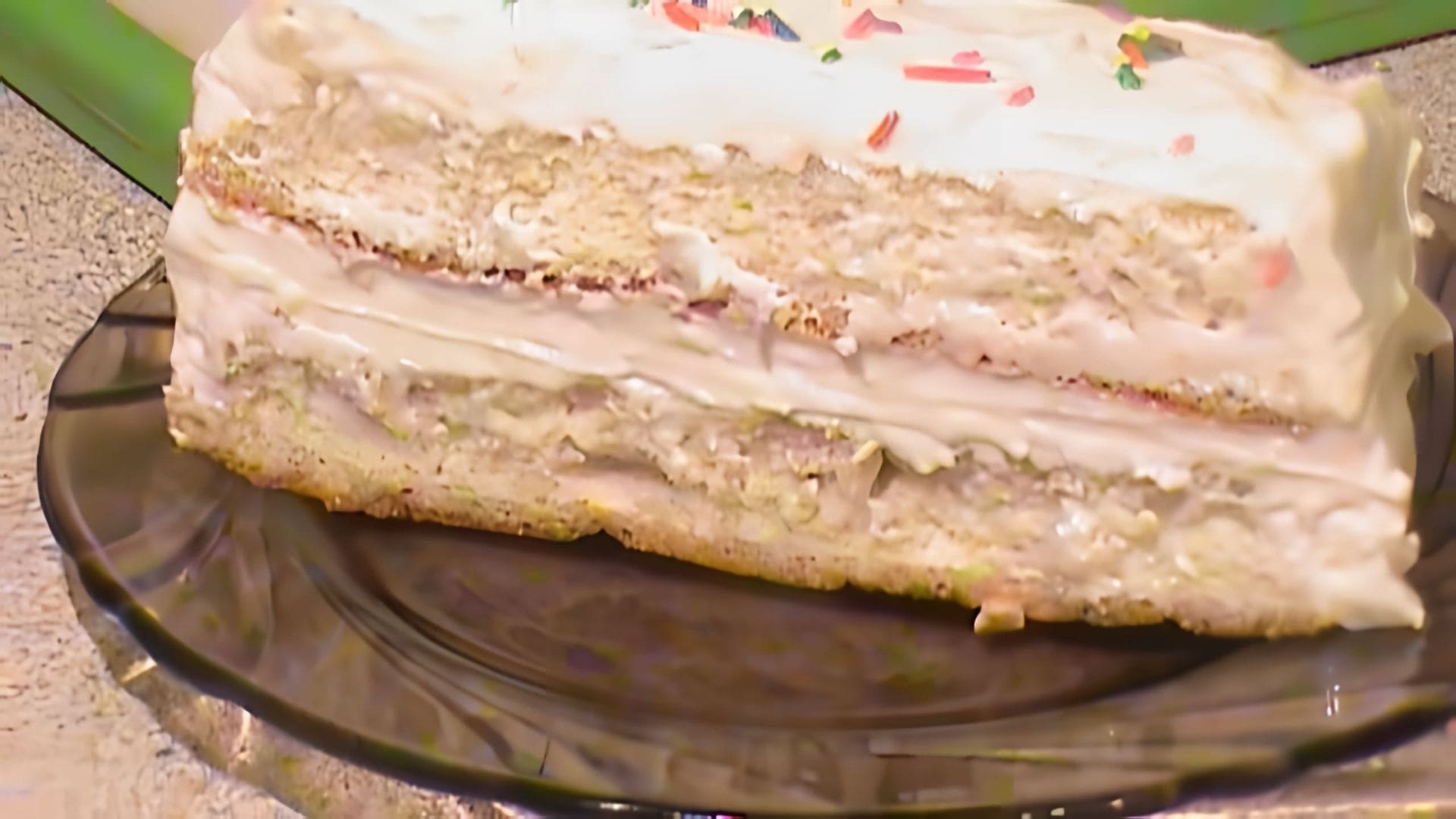 Торт "Наслаждение" на диете Дюкана - это вкусное и полезное лакомство, которое можно приготовить в домашних условиях