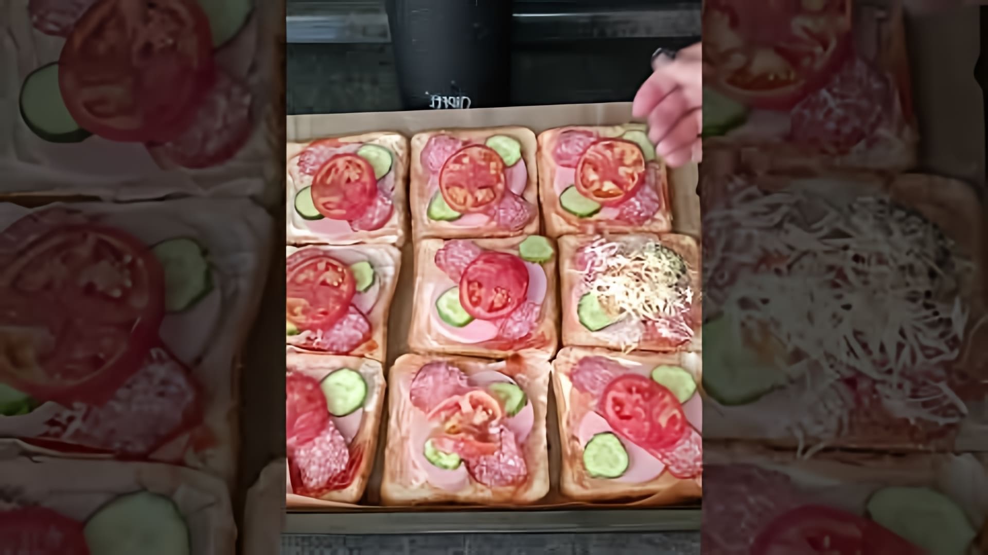 В этом видео-ролике вы увидите, как приготовить вкусную пиццу на батоне всего за 5 минут