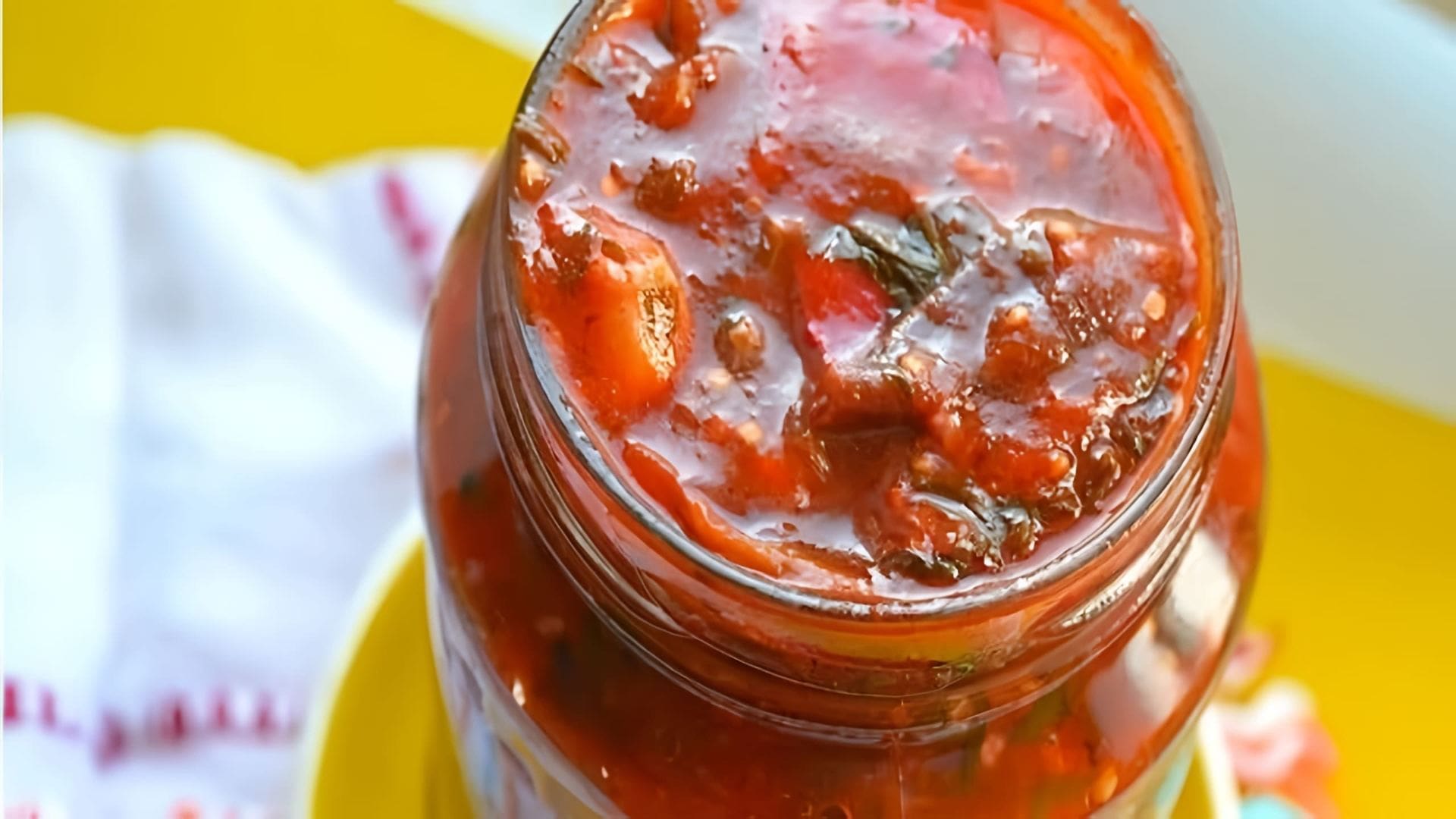 Видео как приготовить домашнюю рыбную консерву в томатном соусе для хранения зимой