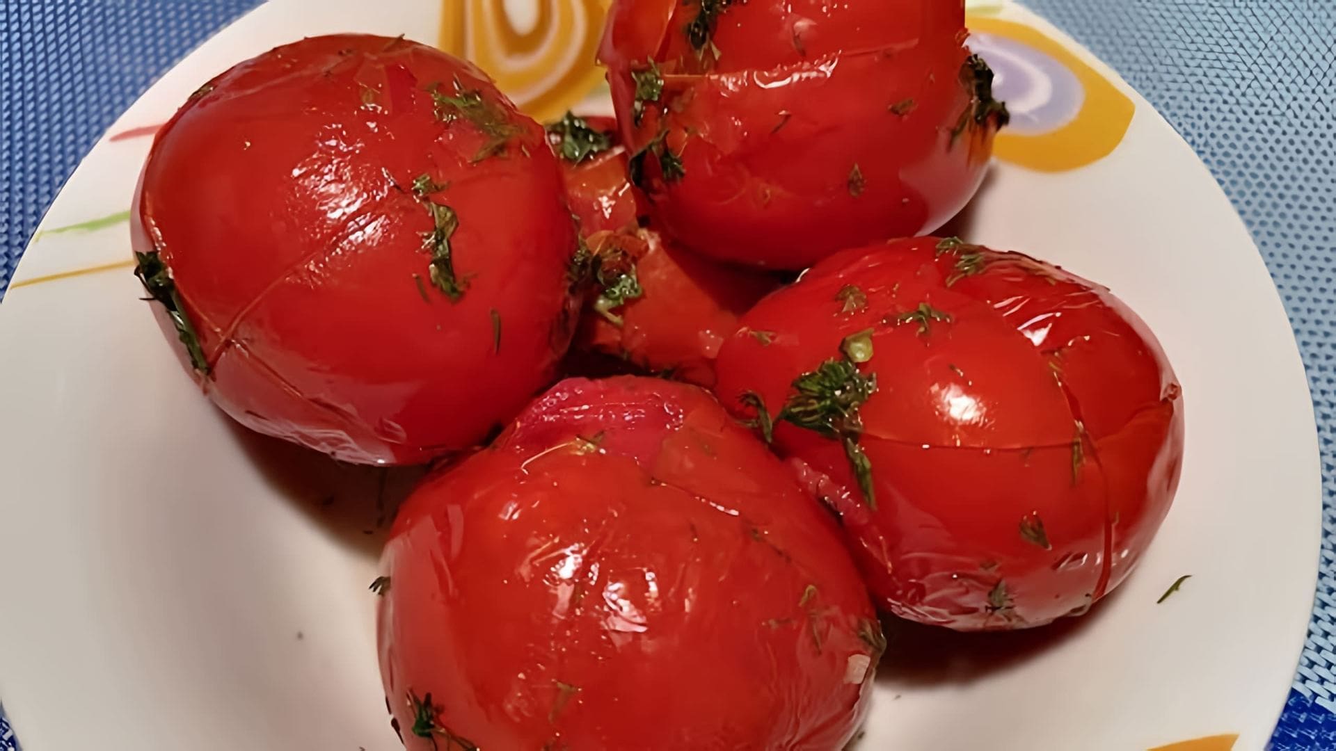 Пошаговый рецепт приготовления малосольных помидоров в пакете с чесноком и укропом быстрого... 