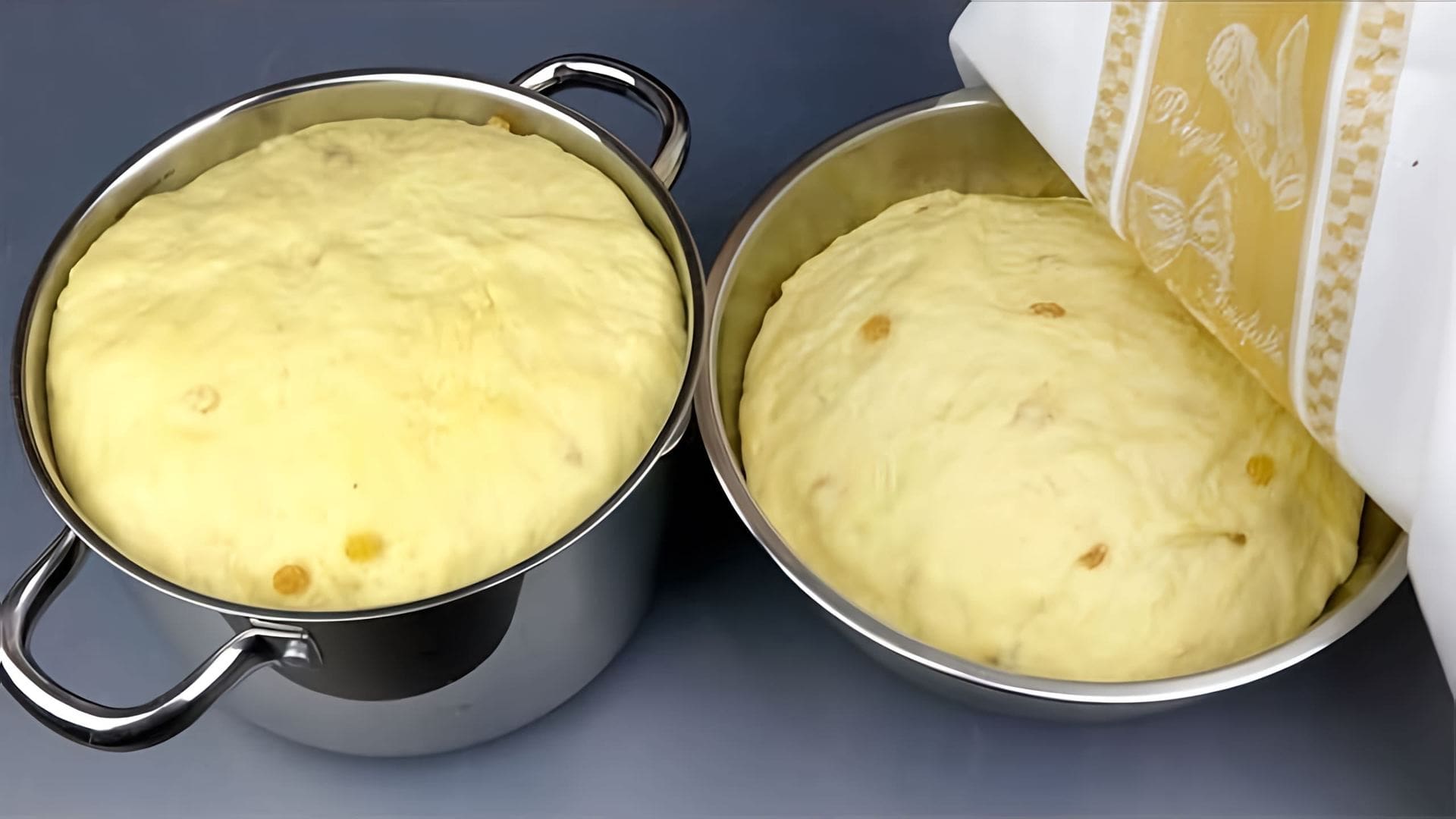 В этом видео автор делится тремя рецептами блюд, которые она готовит на Пасху: куличи, творожная пасха и глазурь