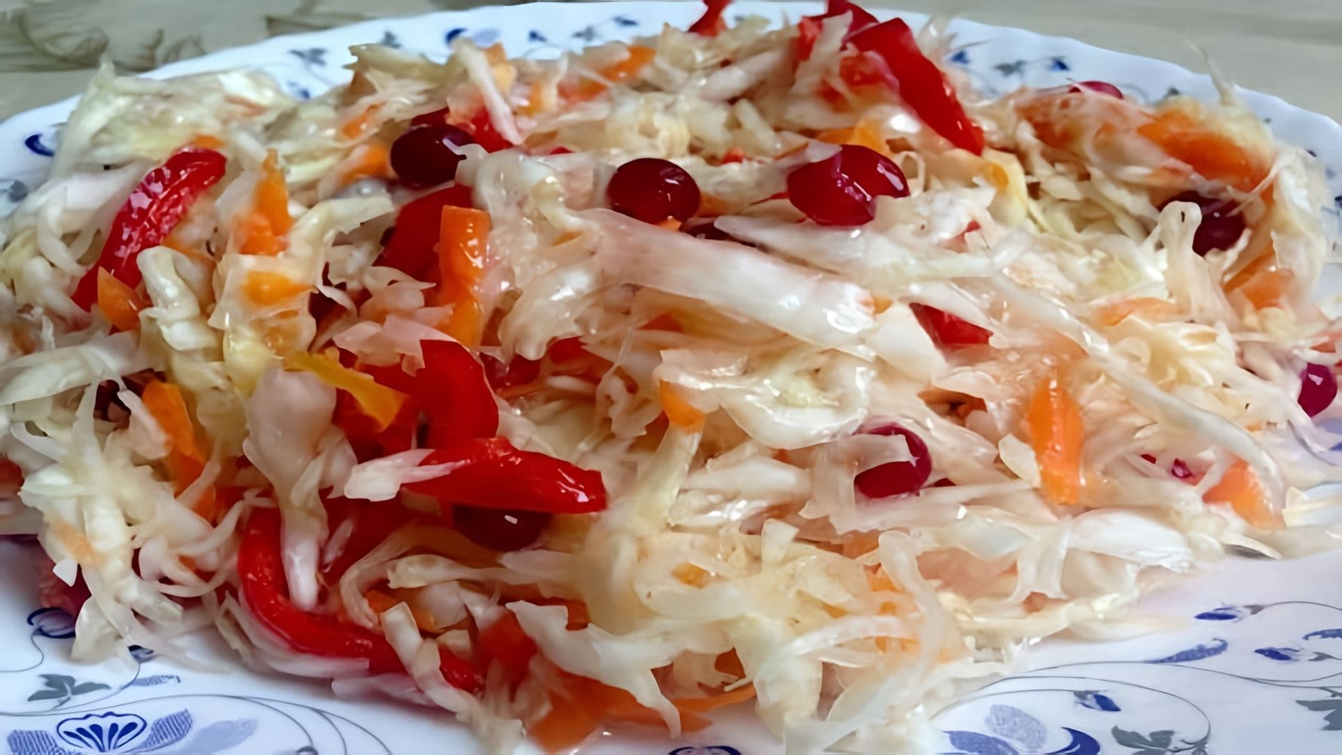 Маринованная капуста с болгарским перцем на зиму