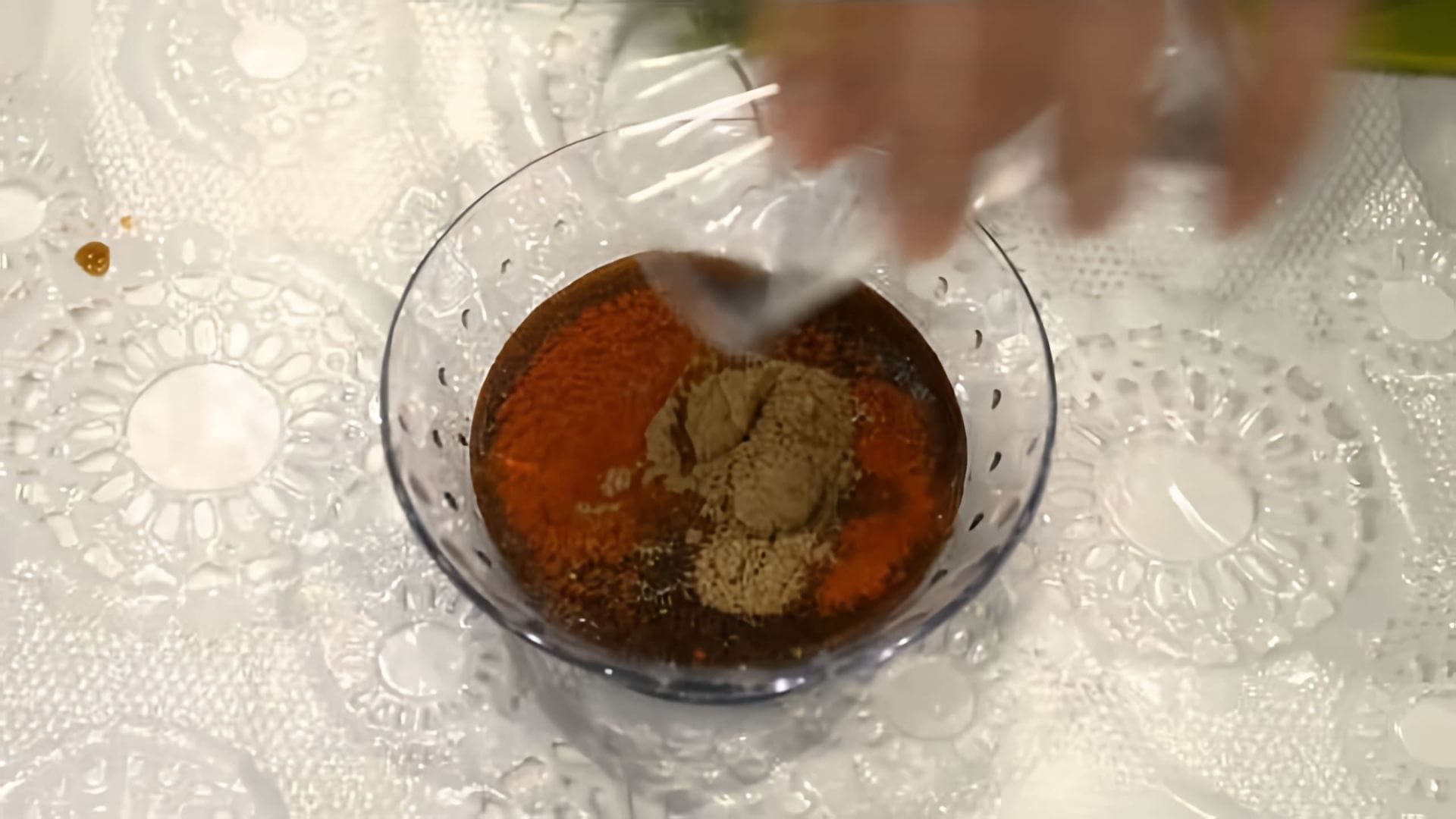 Видео: Волшебная заправка - соевый соус