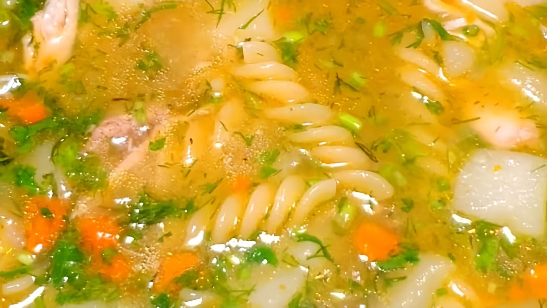 В этом видео-ролике демонстрируется процесс приготовления простого и вкусного куриного супа с пастой