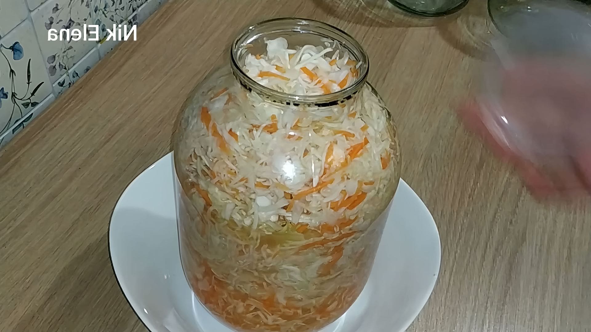 Квашеная капуста в литровой банке
