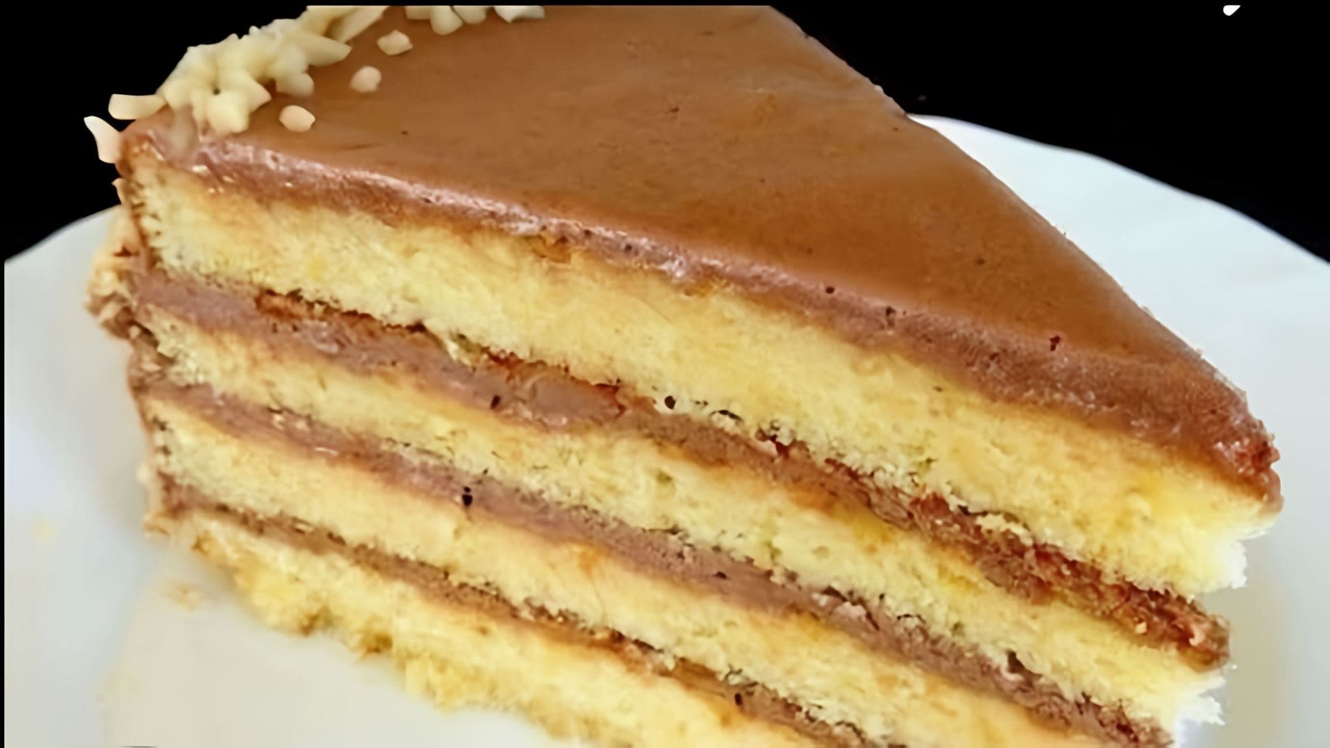 В этом видео-ролике вы увидите, как приготовить вкусный торт "Маша" всего за 20 минут