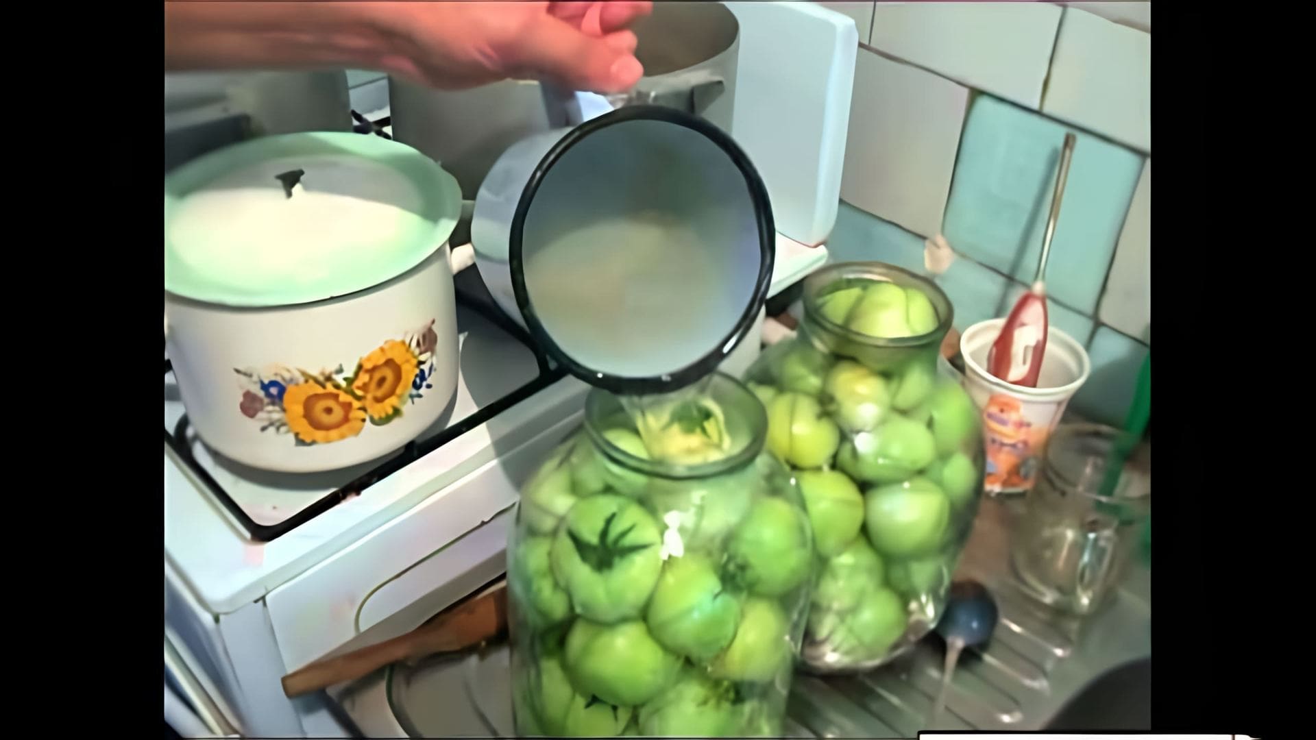 Как консервировать зеленые помидоры, Вкусный и простой рецепт заготовки на зиму. Подробнее на сайте elenka... 