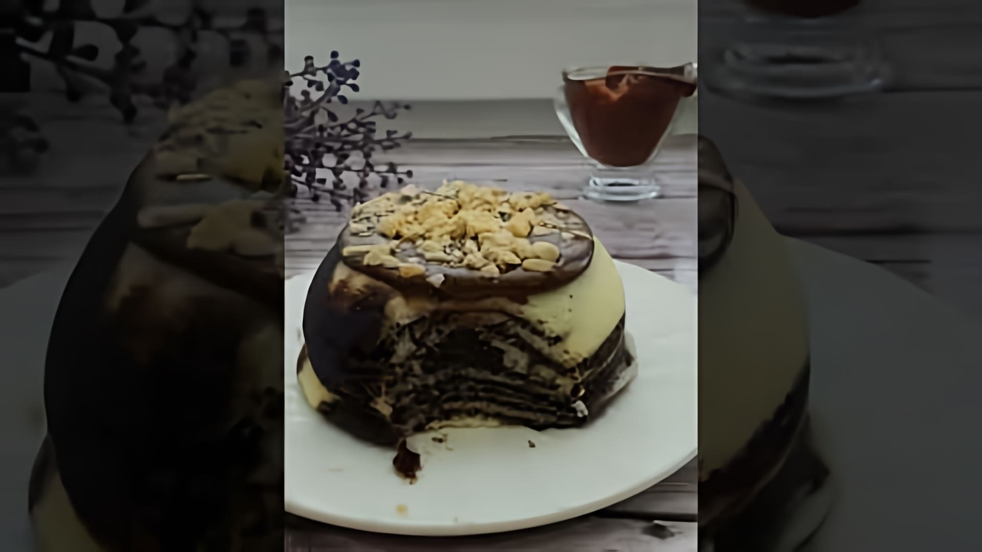 В этом видео демонстрируется рецепт приготовления низкокалорийного кекса "ЗЕБРА" без глютена и сахара