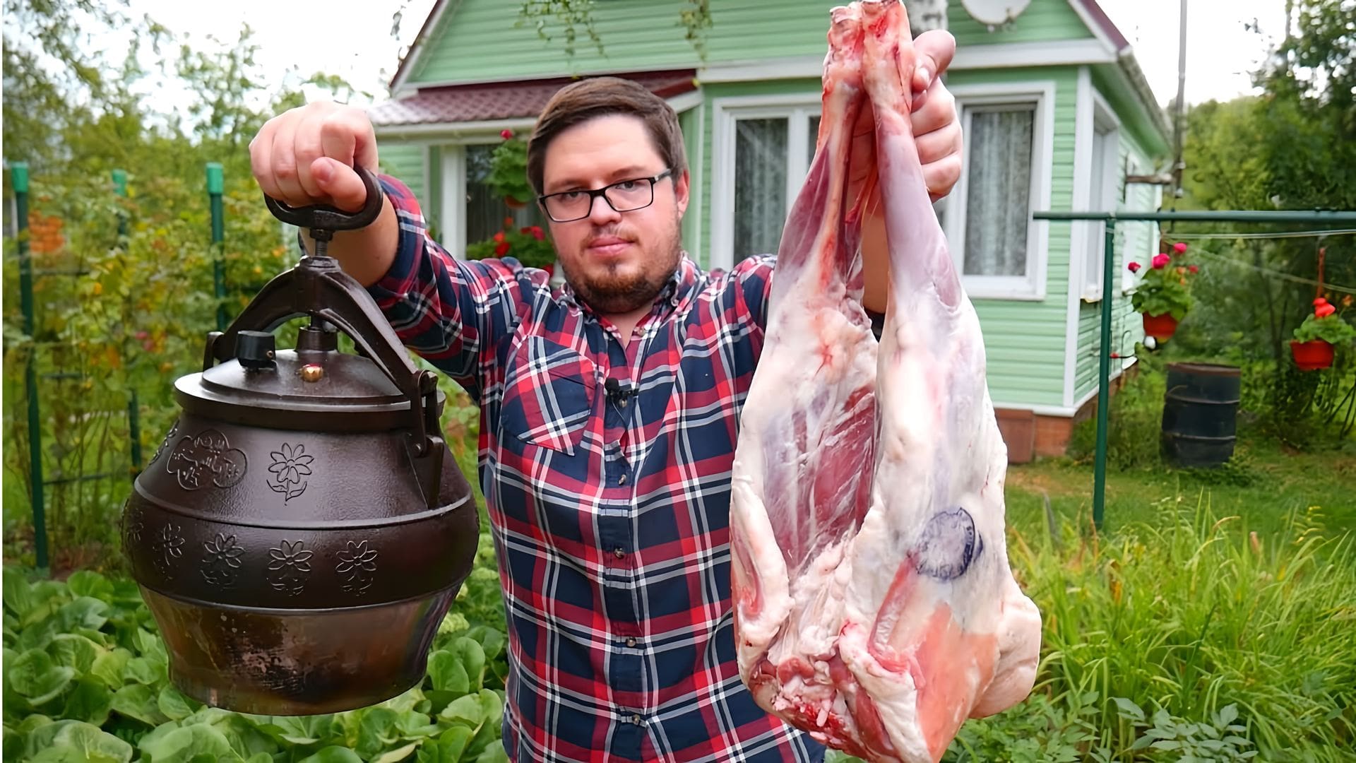 Ноги в афганском казане. Баранина в афганском казане. Мясо баранина в казане. Тушеное мясо в афганском казане.