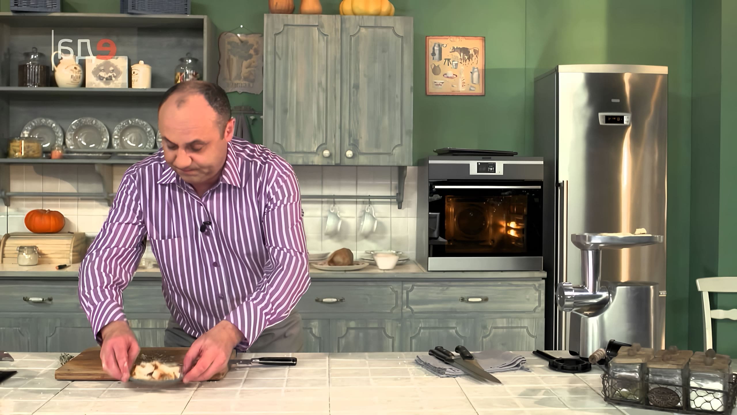 Обед безбрачия с ильей лазерсоном. Лазерсон тушенка. Кухня лазерсона. Лазерсон тушенка. Зона лазерсона.