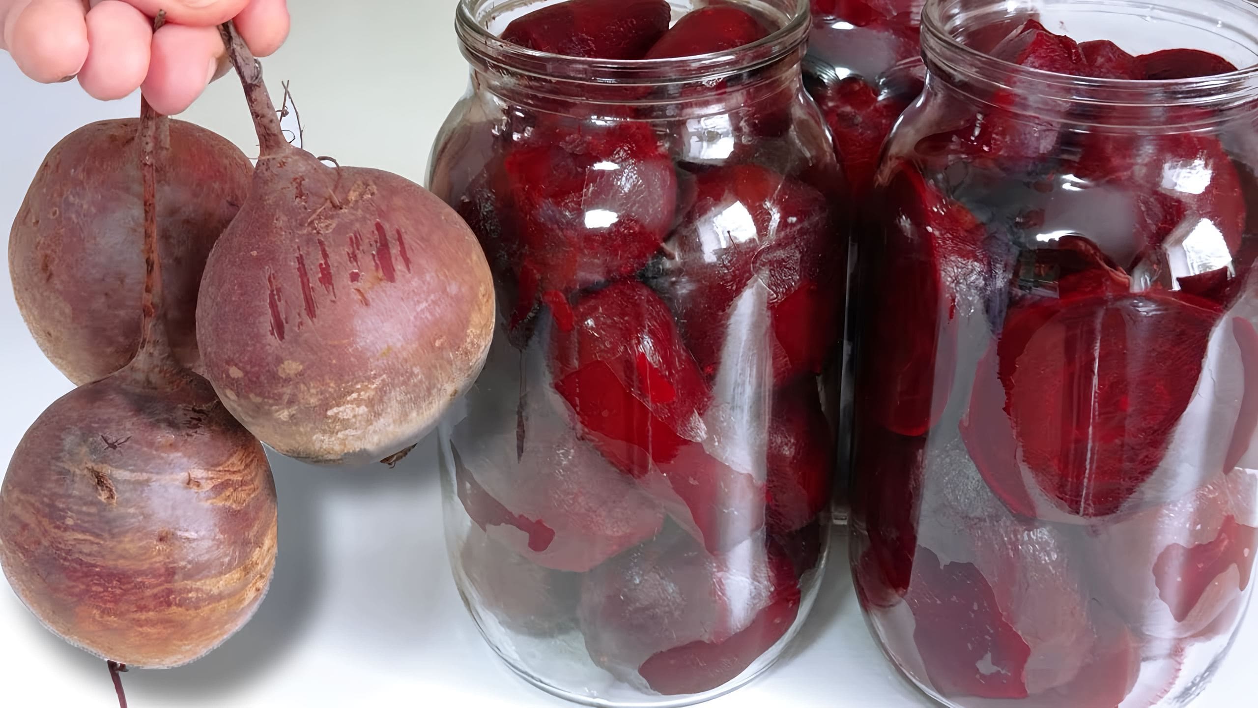 Салат из кабачков со свеклой на зиму. Свекла с яблоком на зиму в банках. Свекла с яблоком на зиму в банках. Свекла с яблоками на зиму. Свекла консервированная на зиму в банках.