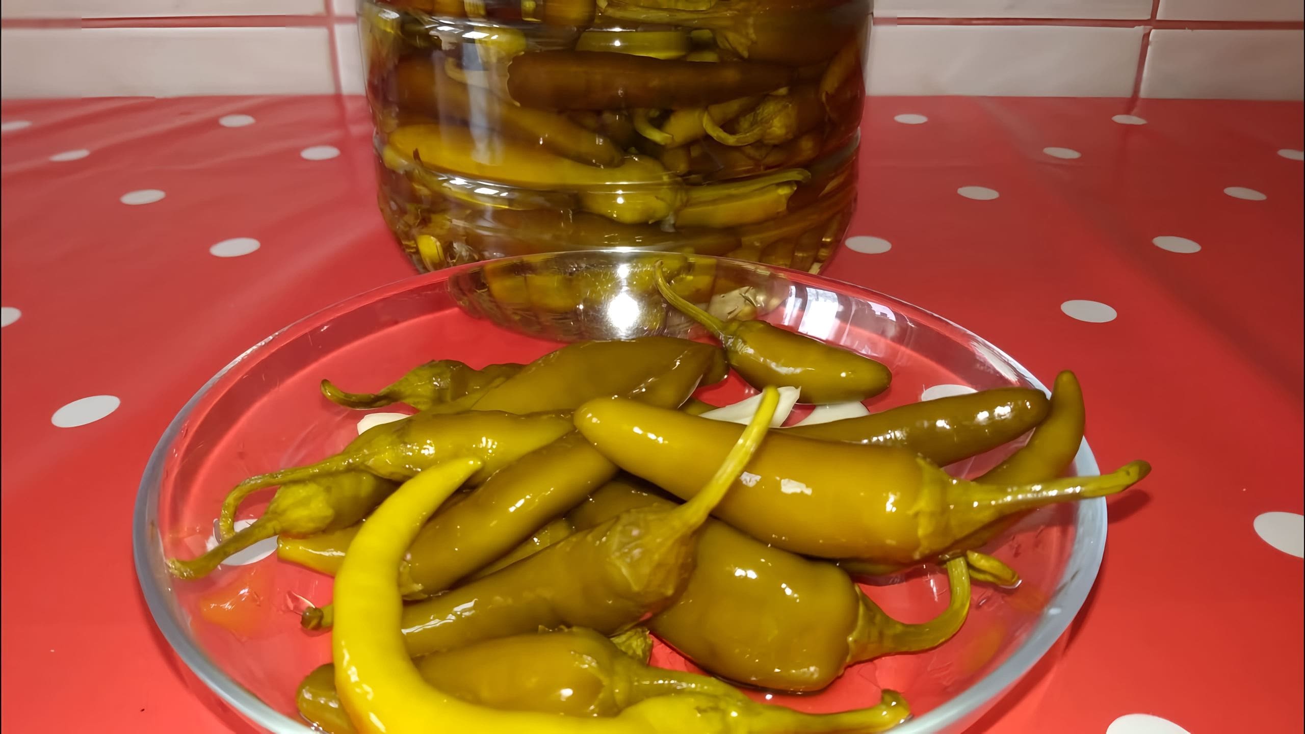 Перец острый по армянски на зиму. Перец красный турция. Перец острый по турецки рецепт. Перец чили турецкий. Wწიწაკის მწნილი.