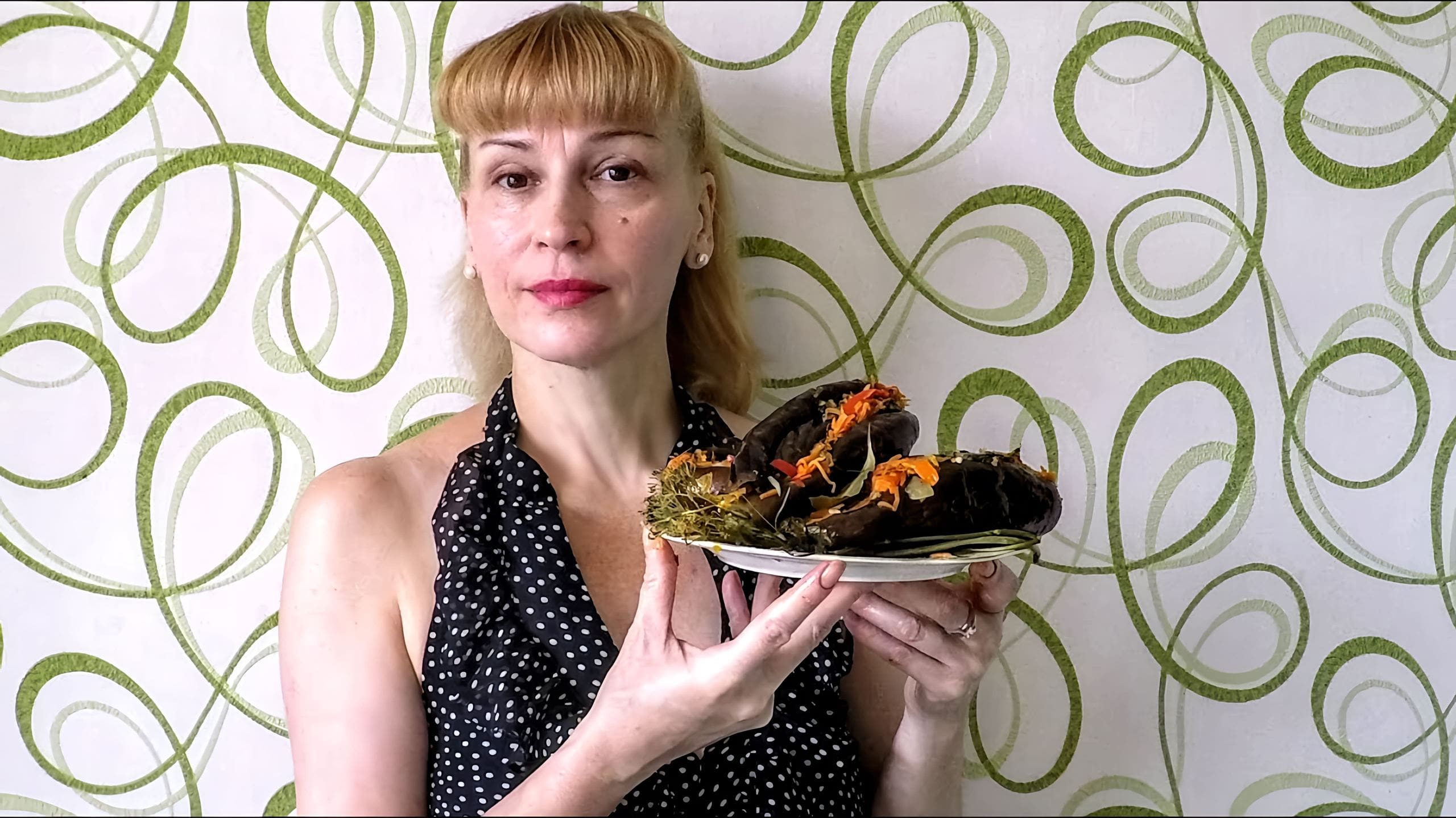 Фаршированные баклажаны на зиму с морковкой и чесноком