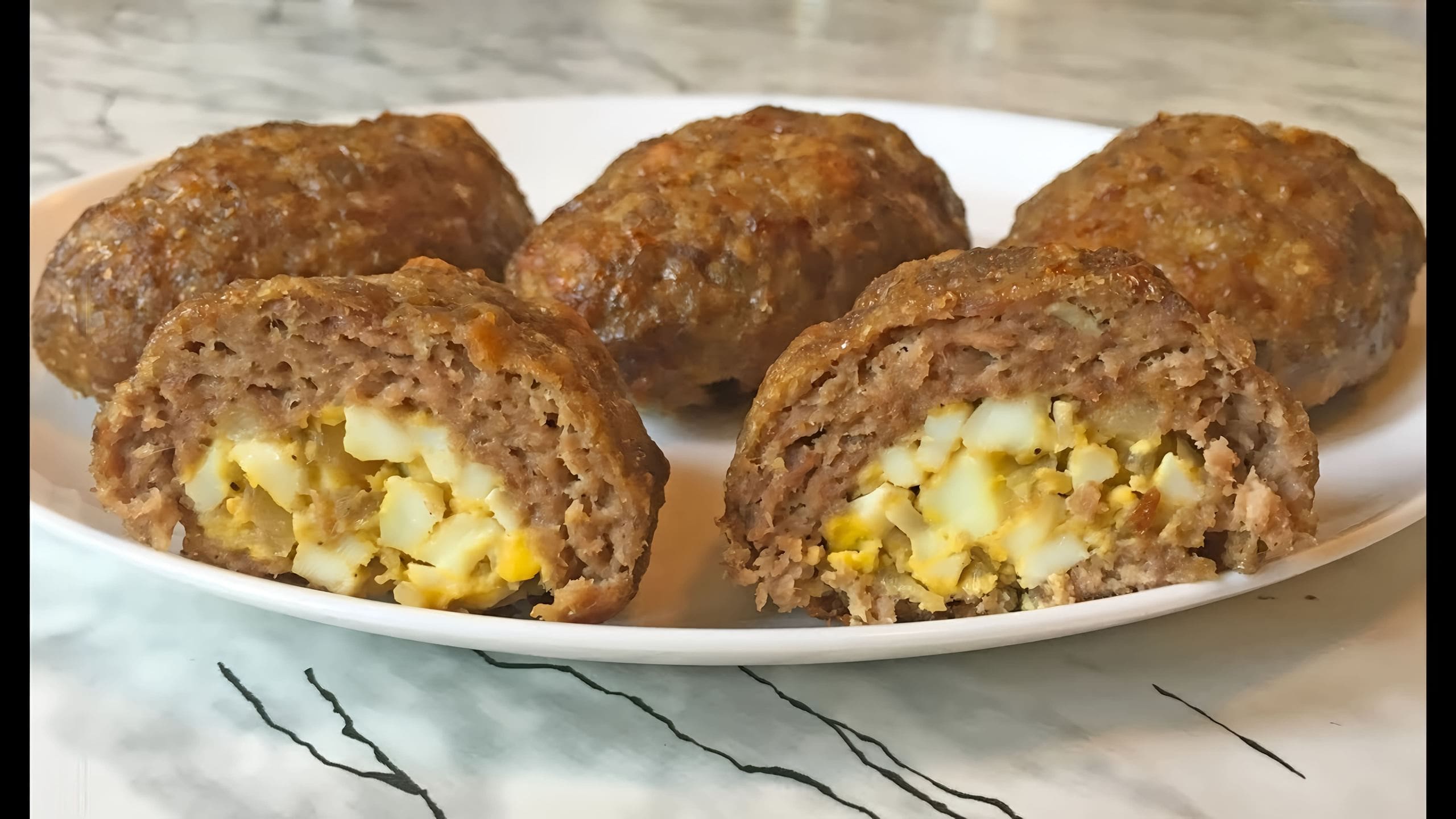 Зразы мясные с яйцом и луком. Что можно сделать из фарша кроме котлет. Котлетки с вкусной начинкой. Котлета с начинкой 5. Котлета с начинкой 5.