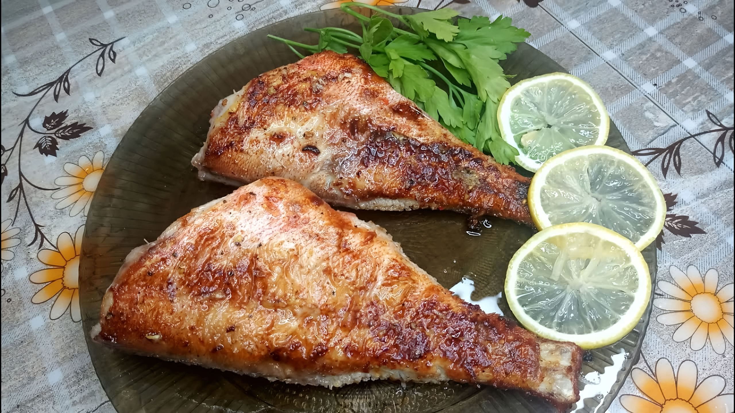 Приготовить морскую рыбу на сковороде. Приготовить морскую рыбу на сковороде. Приготовить морскую рыбу на сковороде. Рыбка жареная на сковороде. Треска жареная на сковороде.