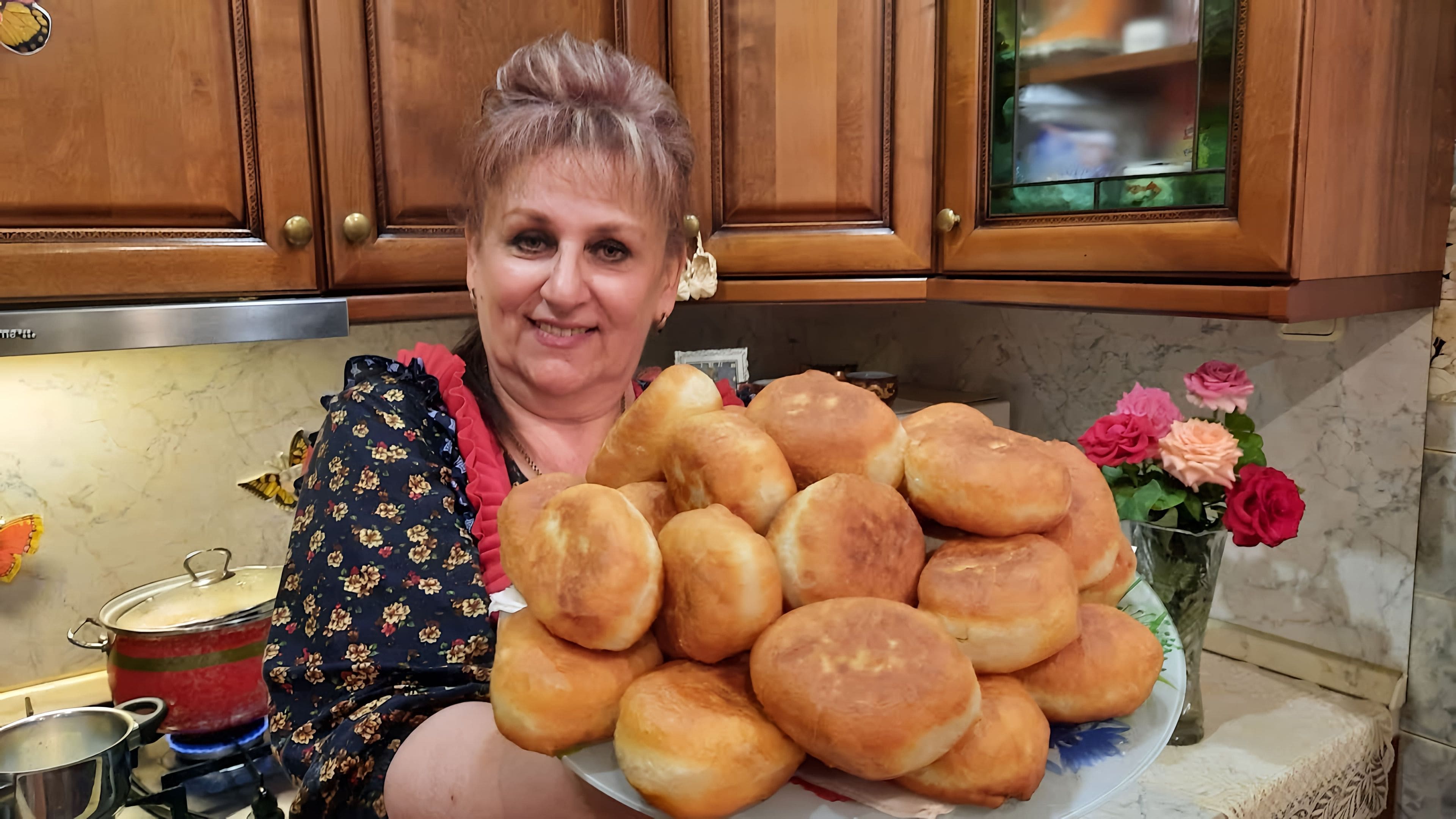 На кухне у любани новое видео. Пирожки у Любани. На кухне у Любани. На кухне у Любани видеорецепты. На кухне у Любани хлеб.