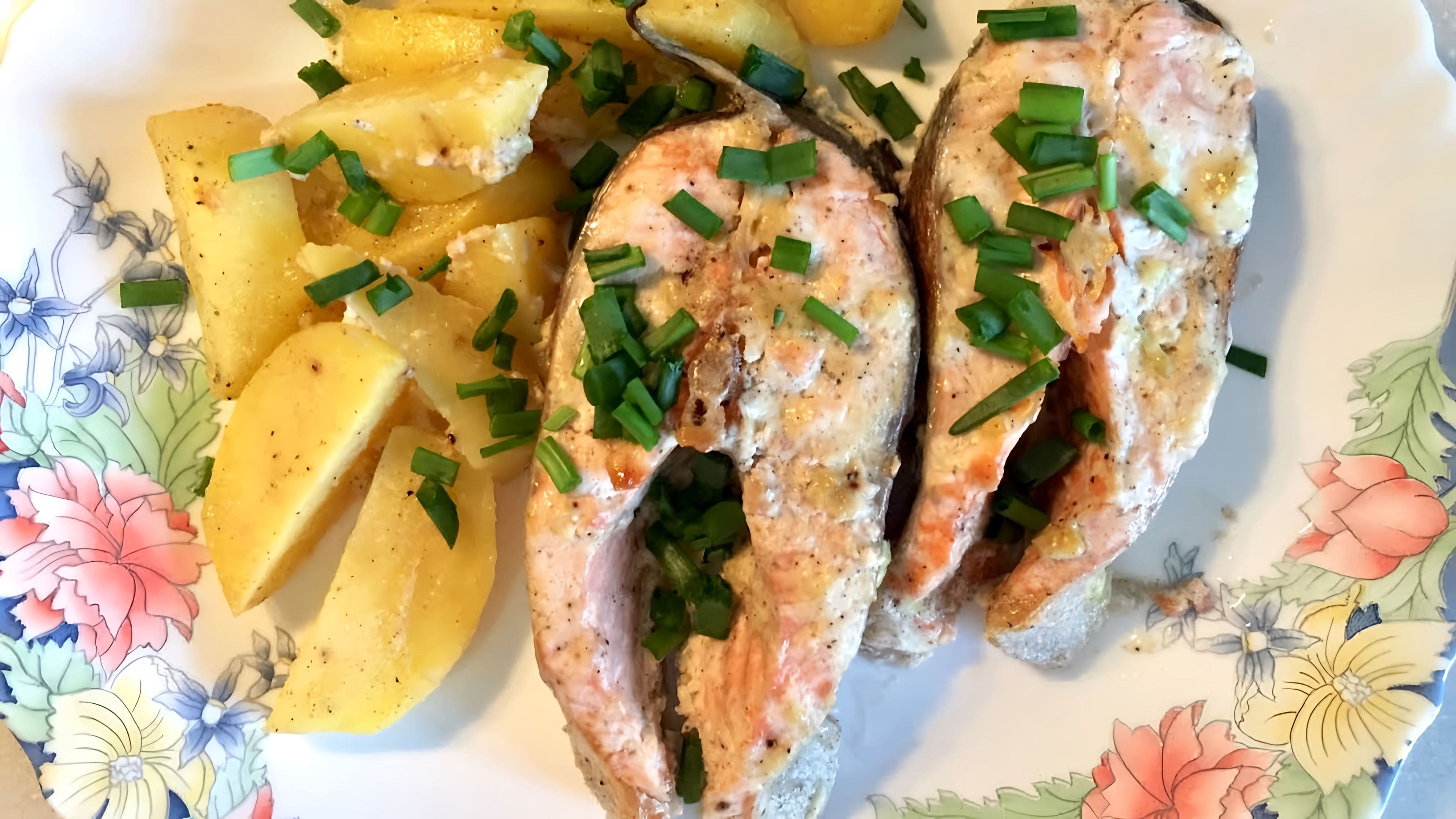 Форель в духовке в фольге с картошкой. Как запечь форель с картошкой. Рыба форель в духовке с картошкой. Форель запечённая в духовке с картофелем. Как запечь форель с картошкой.