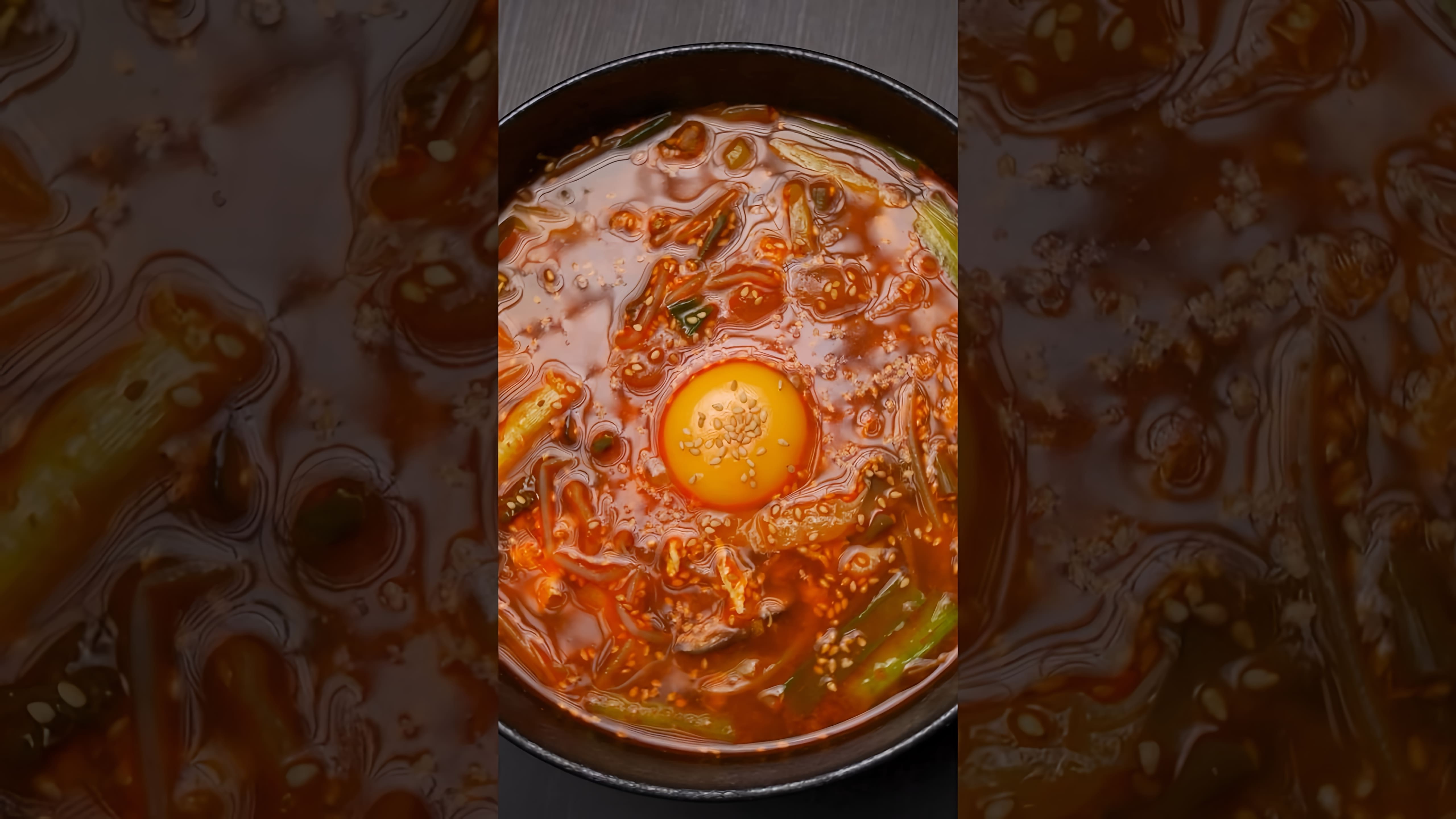 Видео: ЮККЕДЯН, простой рецепт знаменитого корейского супа с говядиной. 
