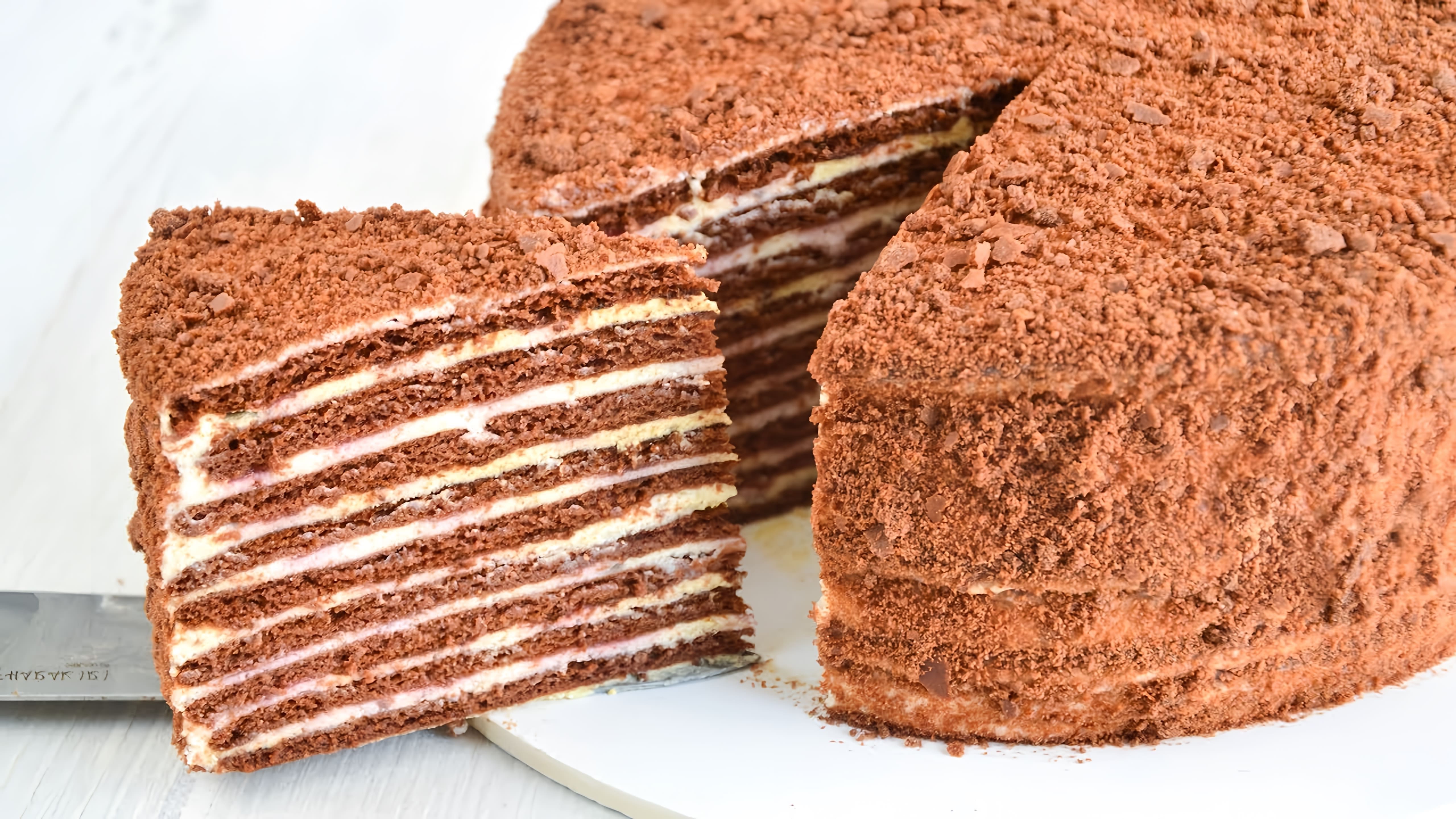 Видео как приготовить шоколадный медовый торт на сковороде без использования духовки