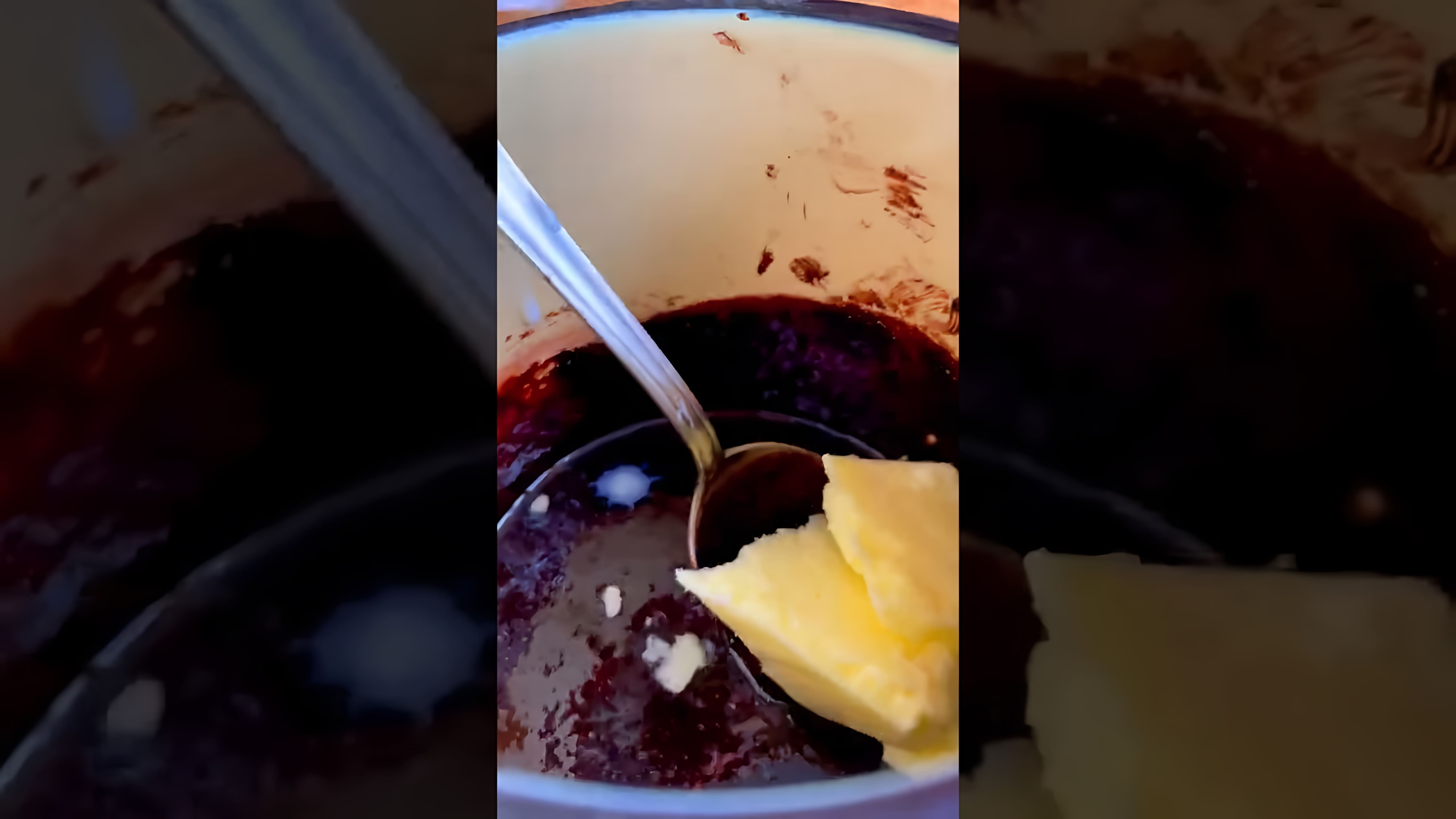 Видео рецепт приготовления шоколадной глазури или глазури из нескольких ингредиентов, когда в магазинах заканчиваются сладости