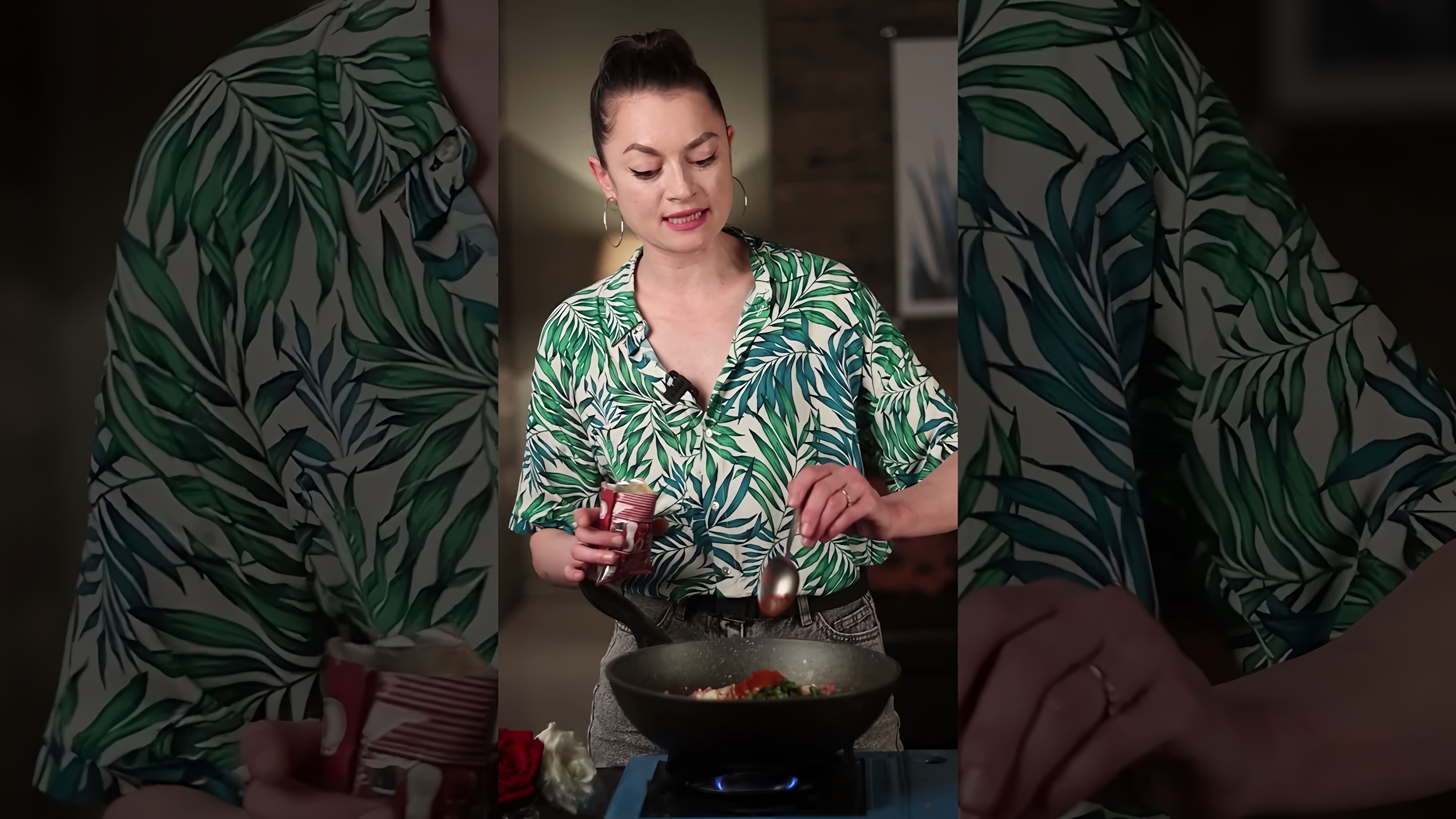 В этом видео демонстрируется рецепт необычного и вкусного супа, который настолько впечатлил автора, что она упала и не смогла встать