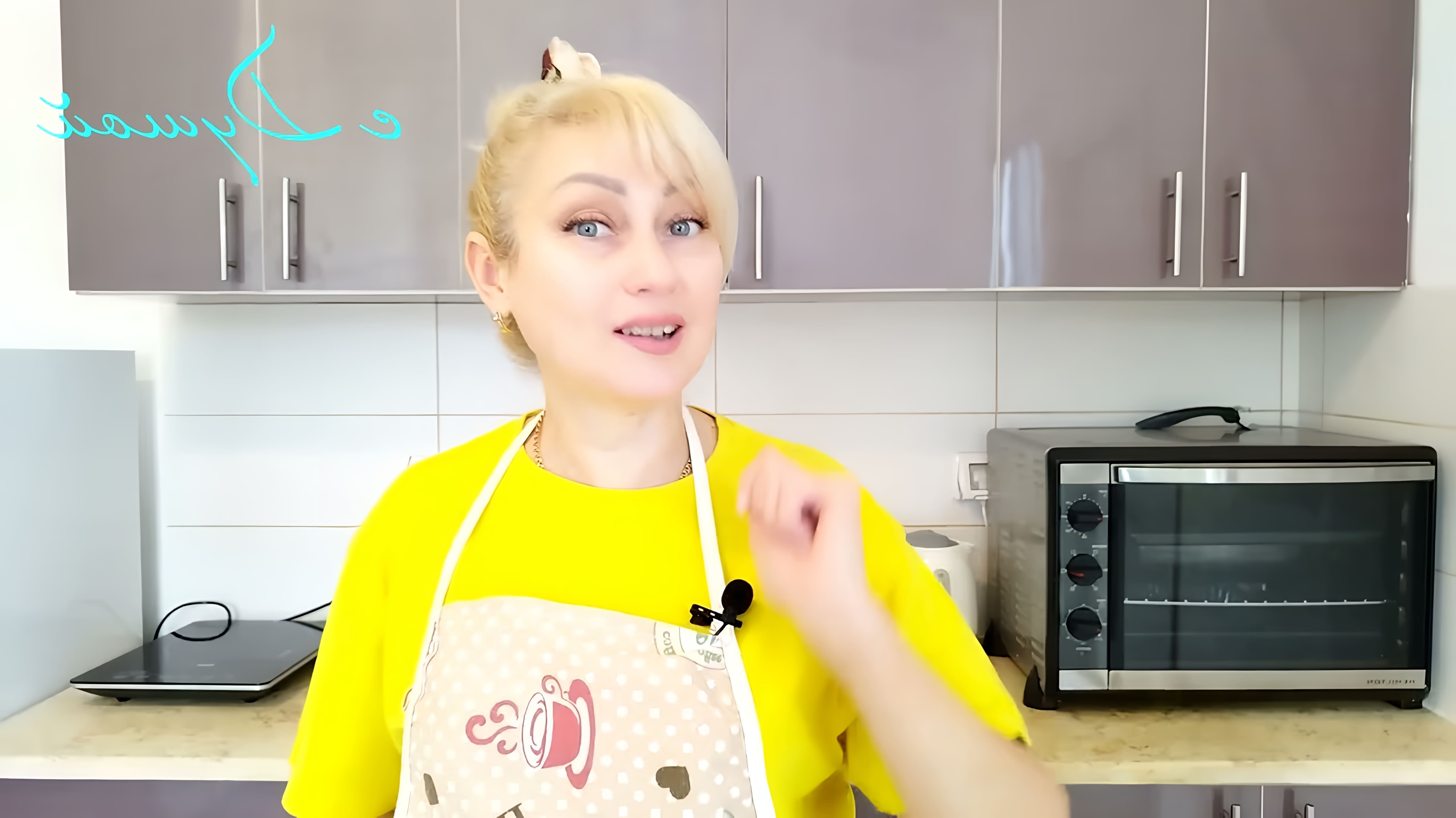 В этом видео Ирина готовит постный овощной суп из цветной капусты