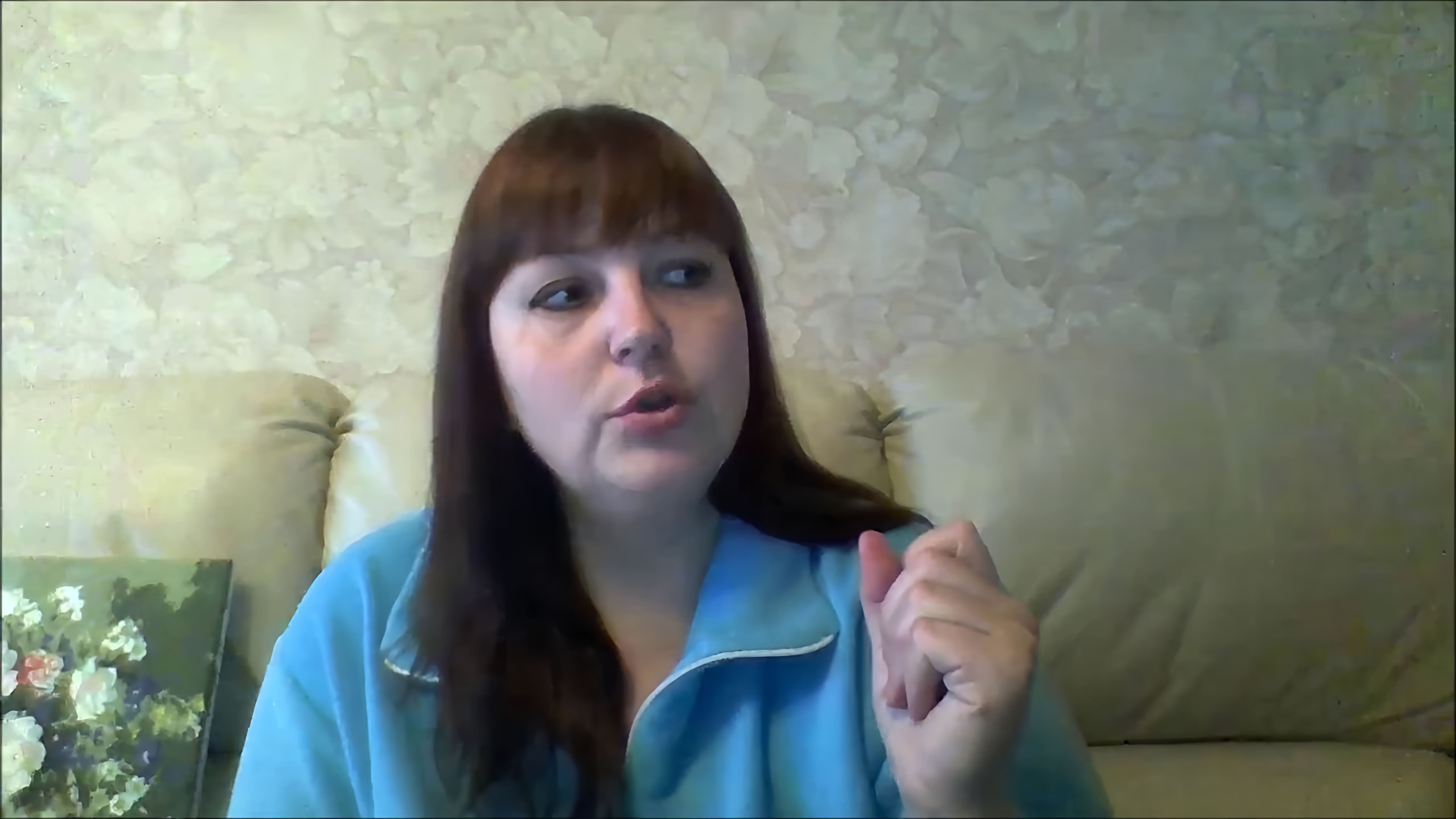 В данном видео Людмила рассказывает о системе питания "Минус 60", которую она использует для похудения