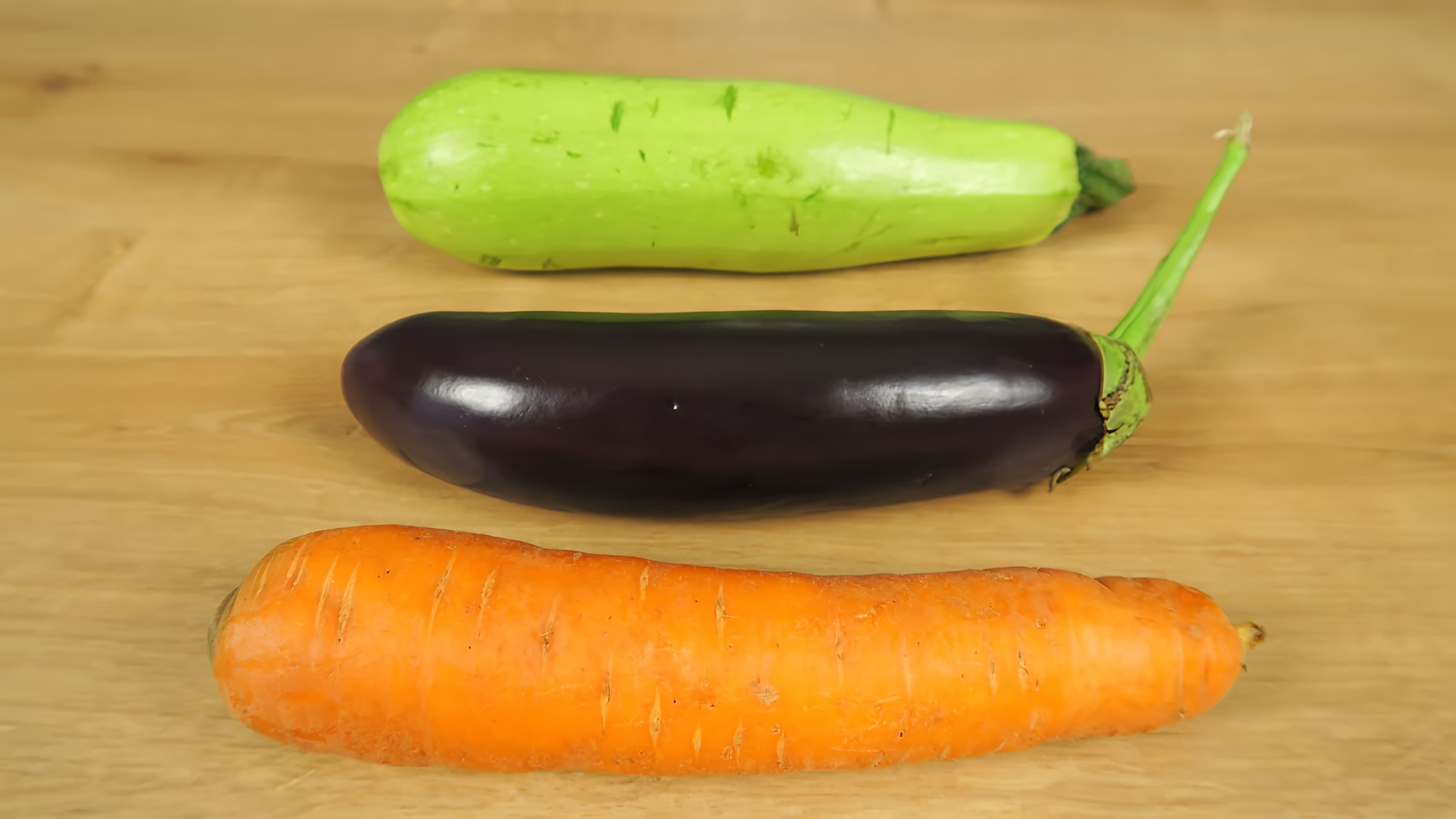 В этом видео демонстрируется рецепт классического рататуя, который готовится из сезонных овощей