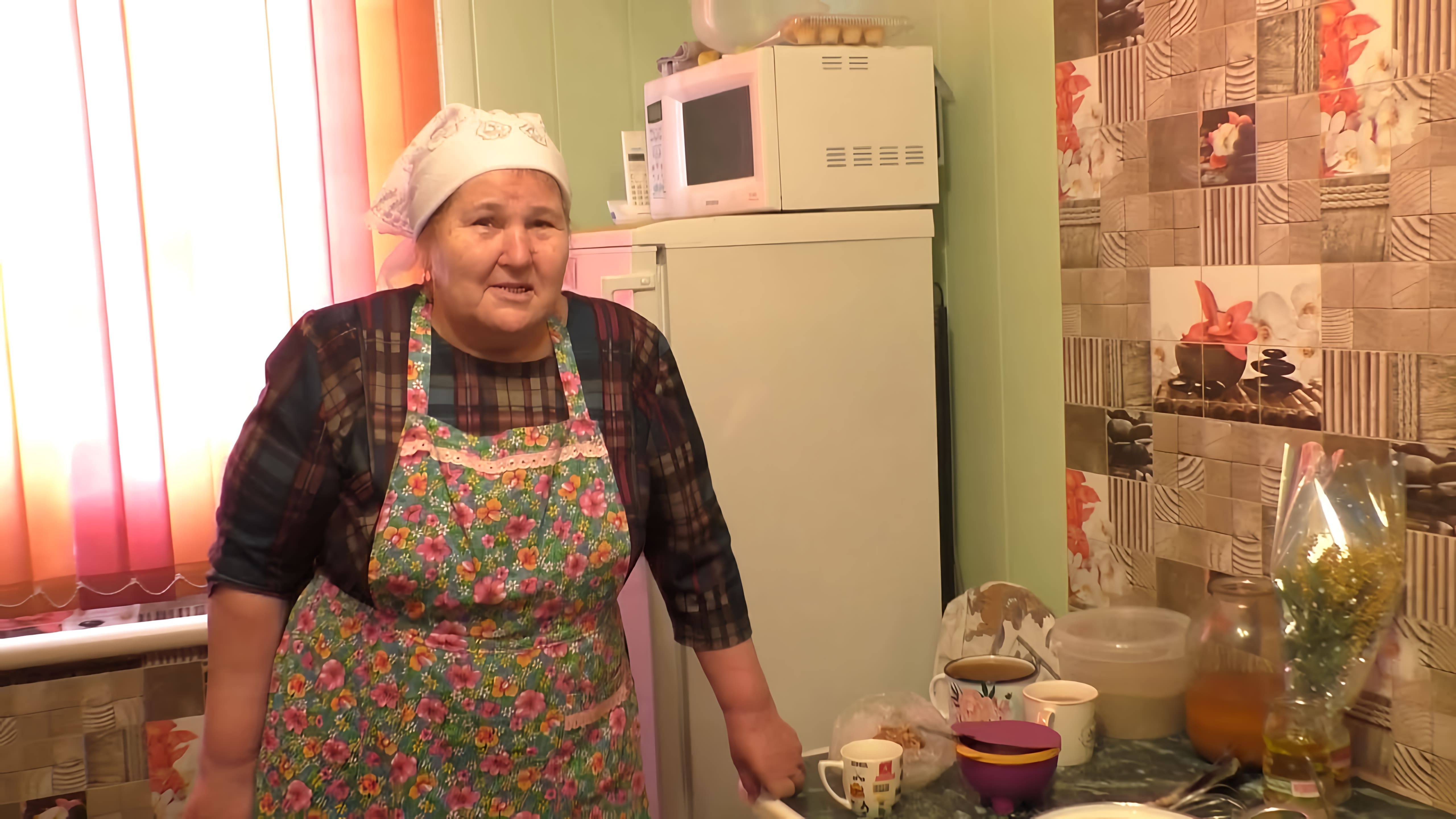 В этом видео рассказывается о рубрике "Истории у грубки", где обсуждаются рецепты казачьей кухни