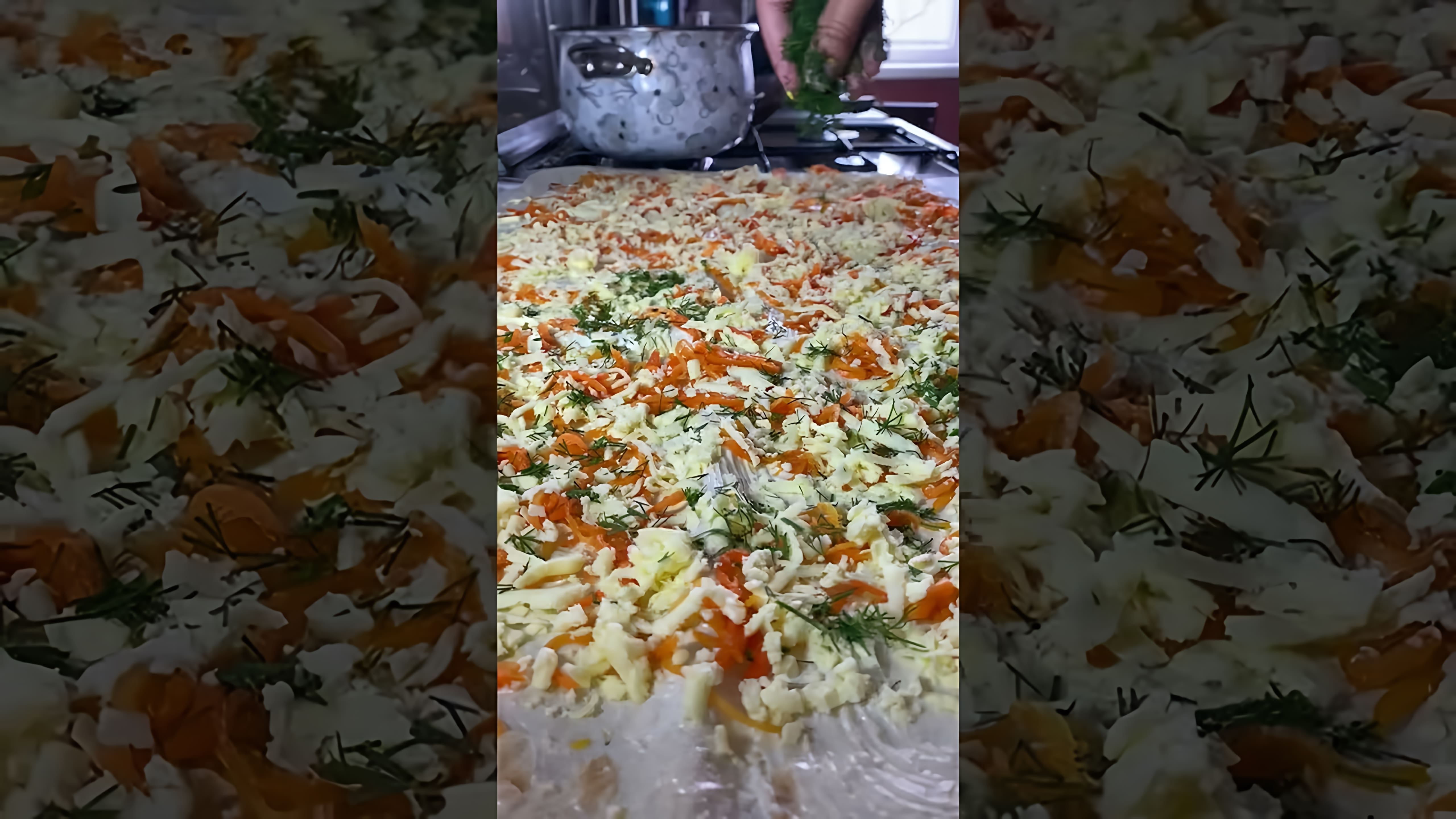 В этом видео демонстрируется рецепт приготовления лаваша с начинкой в яйце