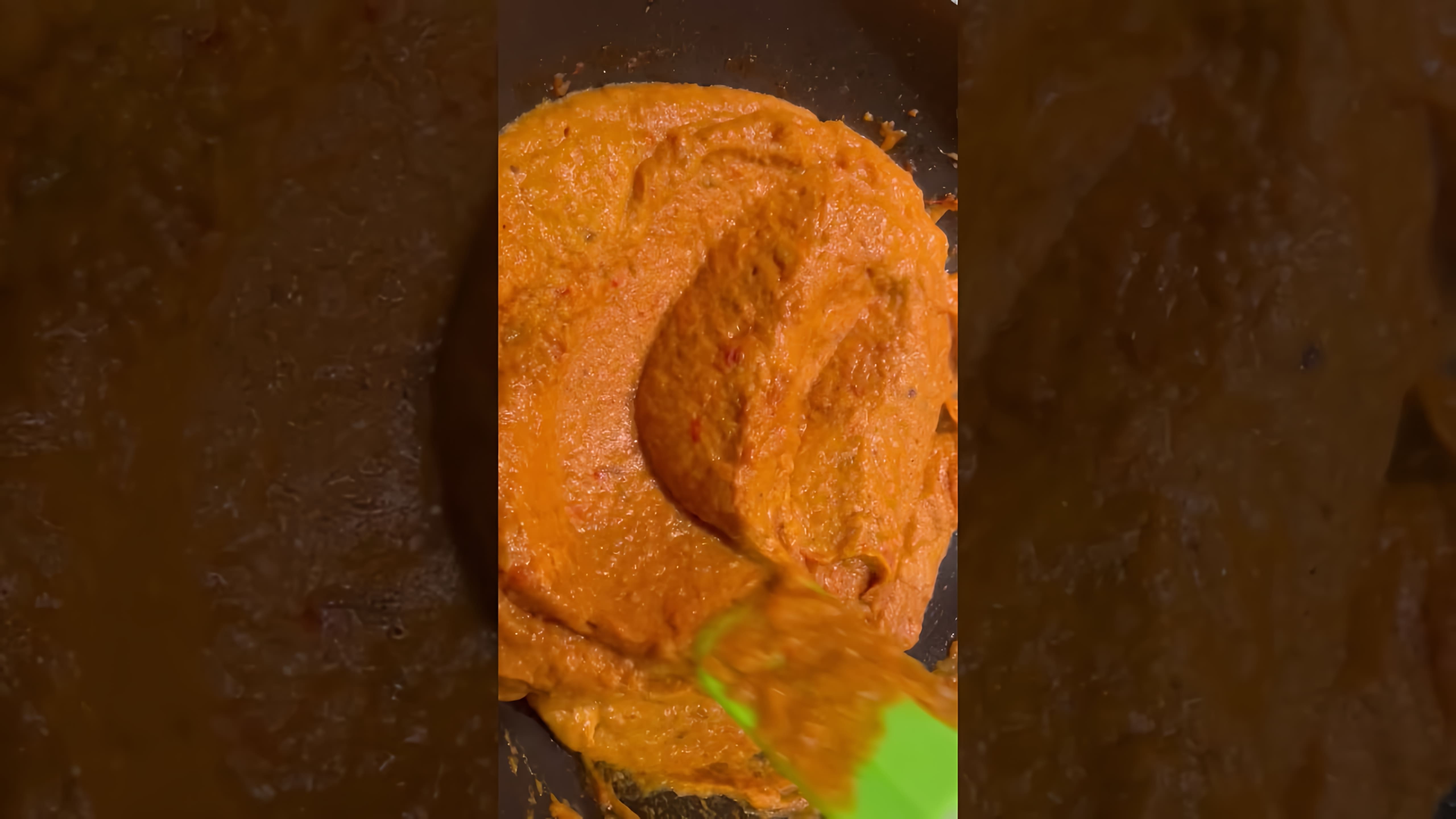 В этом видео-ролике будет представлен рецепт приготовления баклажановой икры на зиму, который является легким и быстрым в исполнении