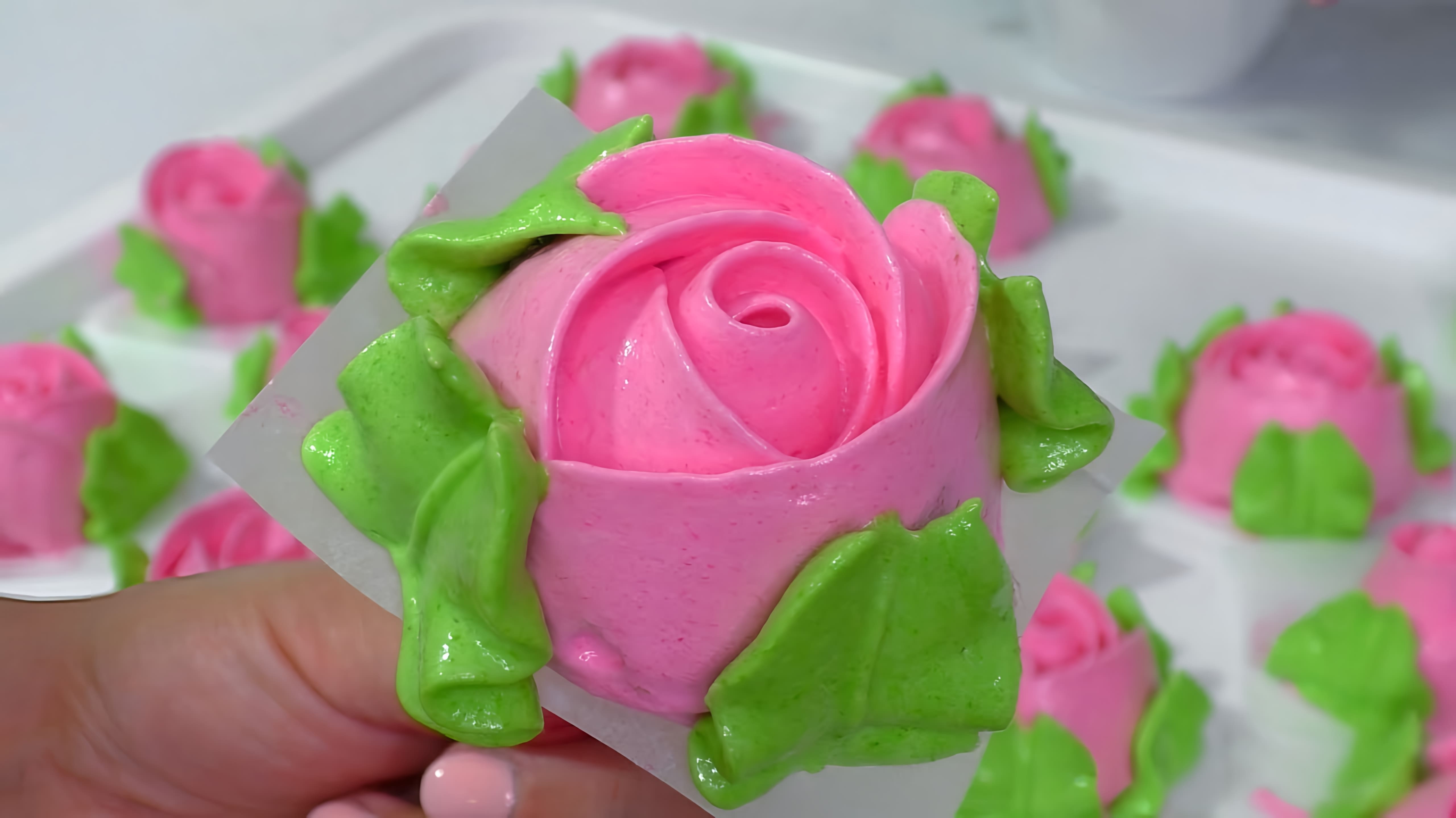 В этом видео Ольга показывает, как сделать зефирные розы