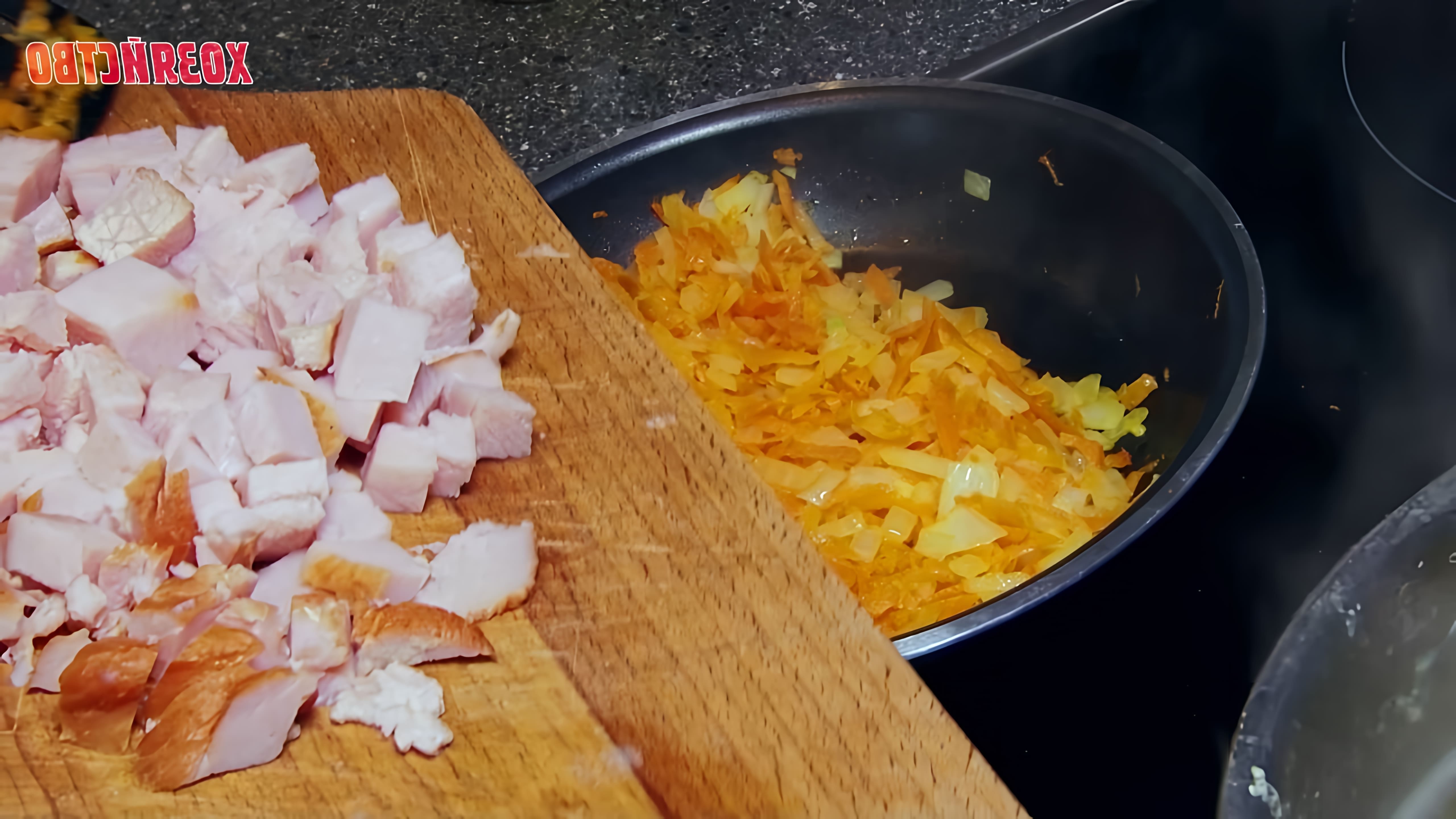 В этом видео демонстрируется рецепт приготовления вкуснейшего горохового супа с копченостями